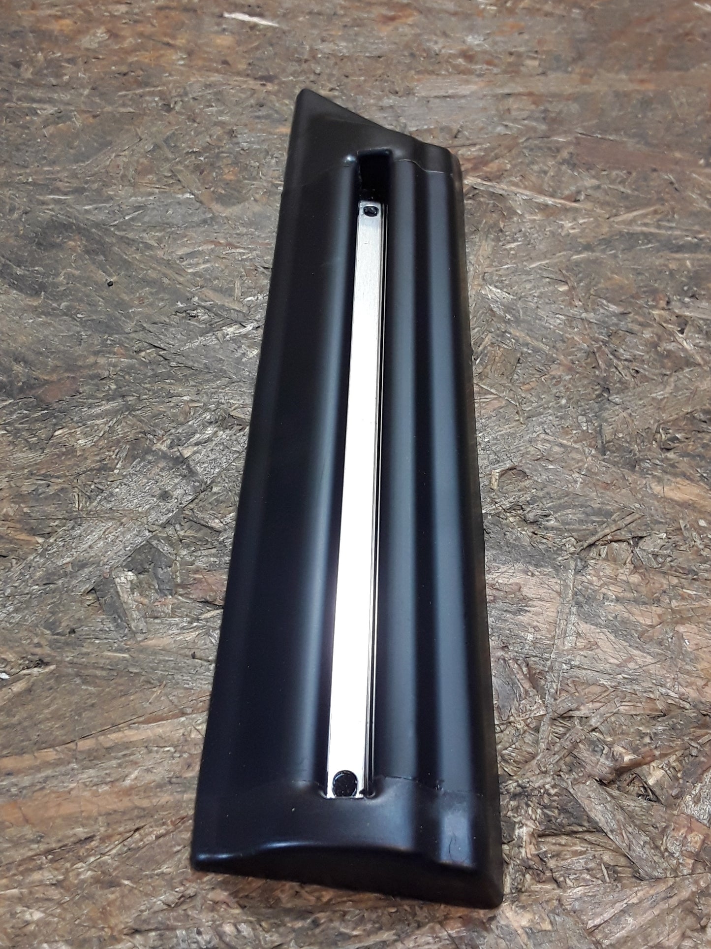 Ford Sierra Mk1 Zierleiste vorne links original Ford NEU