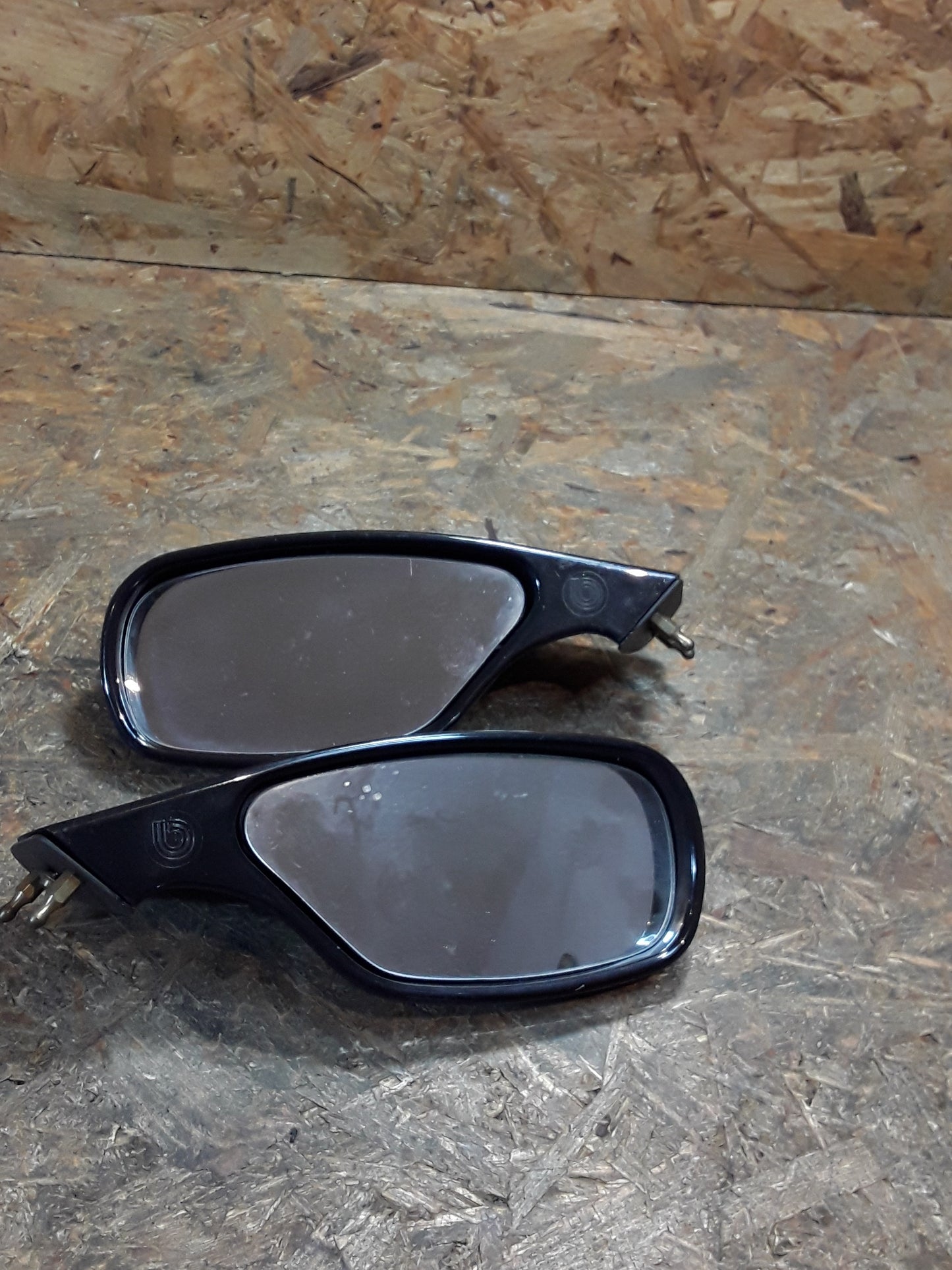 Bimota DB4/SB6 Bj 96 Satz Außenspiegel GEBRAUCHT