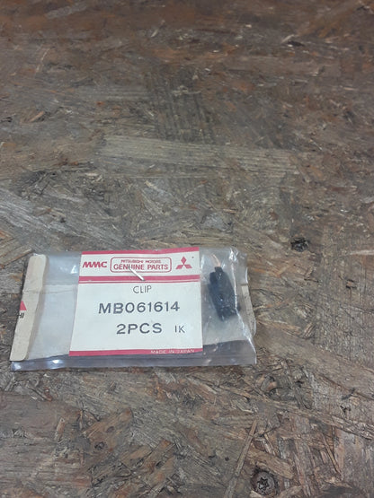 Mitsubishi Clip Formteil/ Abdruckformteil original Mitsubishi NEU