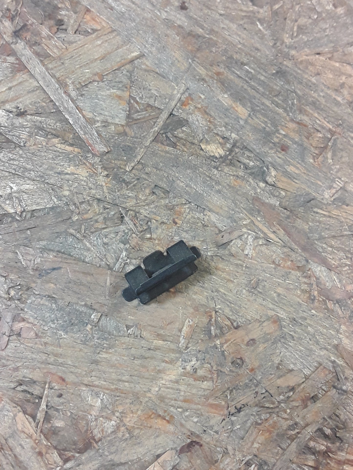 Mitsubishi Clip Formteil/ Abdruckformteil original Mitsubishi NEU