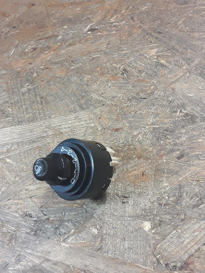 Mitsubishi Lancer (C64A) Bj 88-92 Lichtschalter manuelle Leuchtweitenregulierung original Mitsubishi NEU