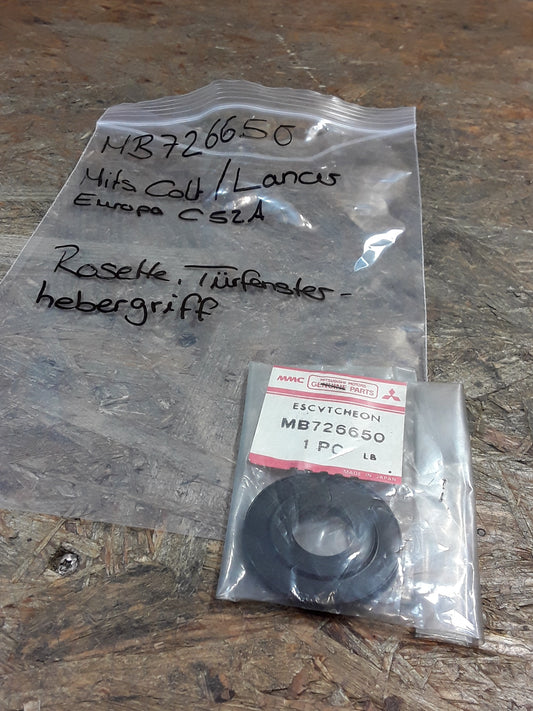 Mitsubishi Lancer Europa C52A/ Colt Rosette Türfensterhebergriff original Mitsubishi NEU
