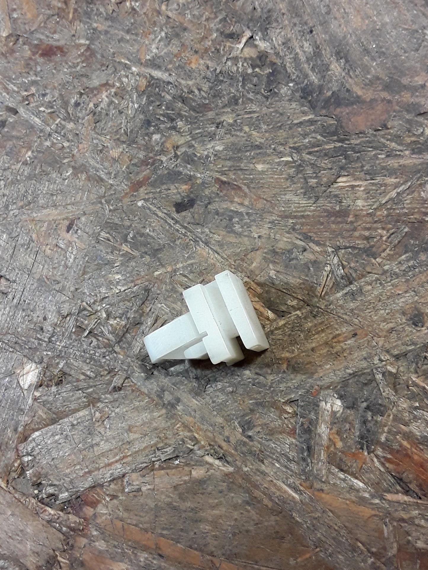 Mitsubishi Lancer/ Outlander/ Pajero Clip Stoßstangenbefestigung original Mitsubishi NEU