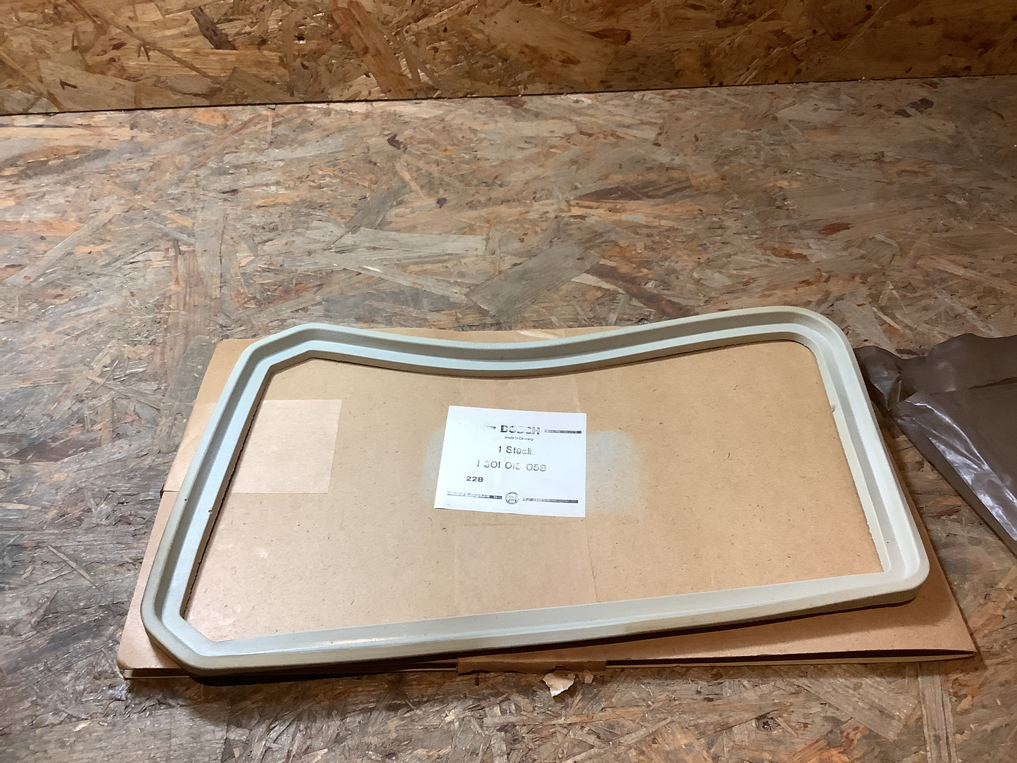 Rekord D, Commodore B Dichtung Scheinwerfer Rechts Original Opel Bosch NEU