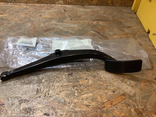 Mitsubishi Mirage CA2A, Bj. 92-94 Arm, Beschleunigungspedal Original Mitsubishi Mirage NEU