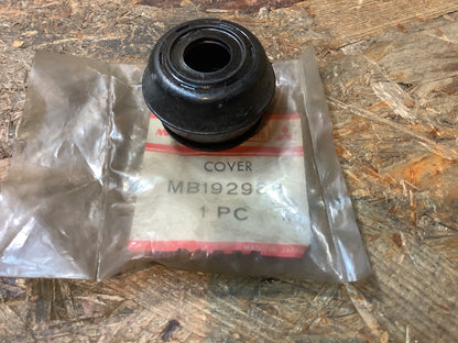 Mitsubishi Colt, Galant Abdeckung, Spurstangenkopf Original Mitsubishi NEU