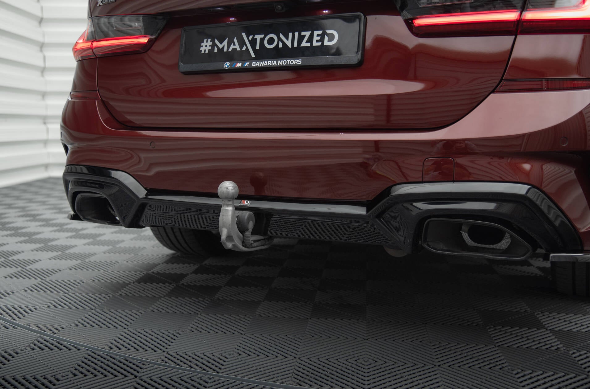 Maxton Diffusor Heck Ansatz für BMW M340i G20 / G21 (Passend für Fahrzeuge mit Anhängerkupplung) schwarz Hochglanz