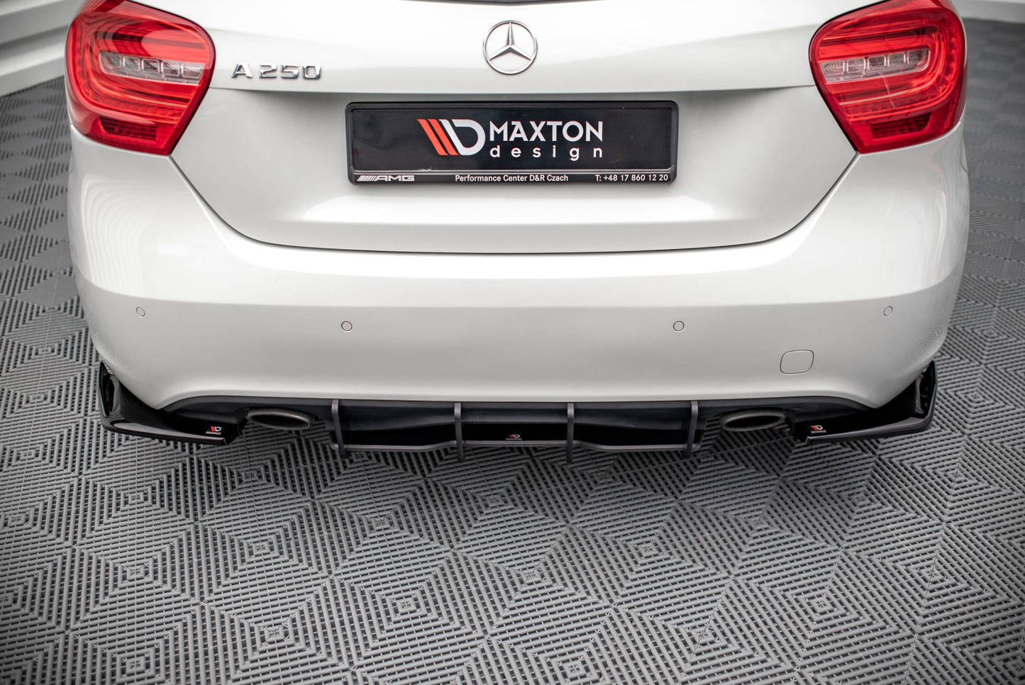 Maxton Street Pro Heckschürze für Mercedes-Benz A W176