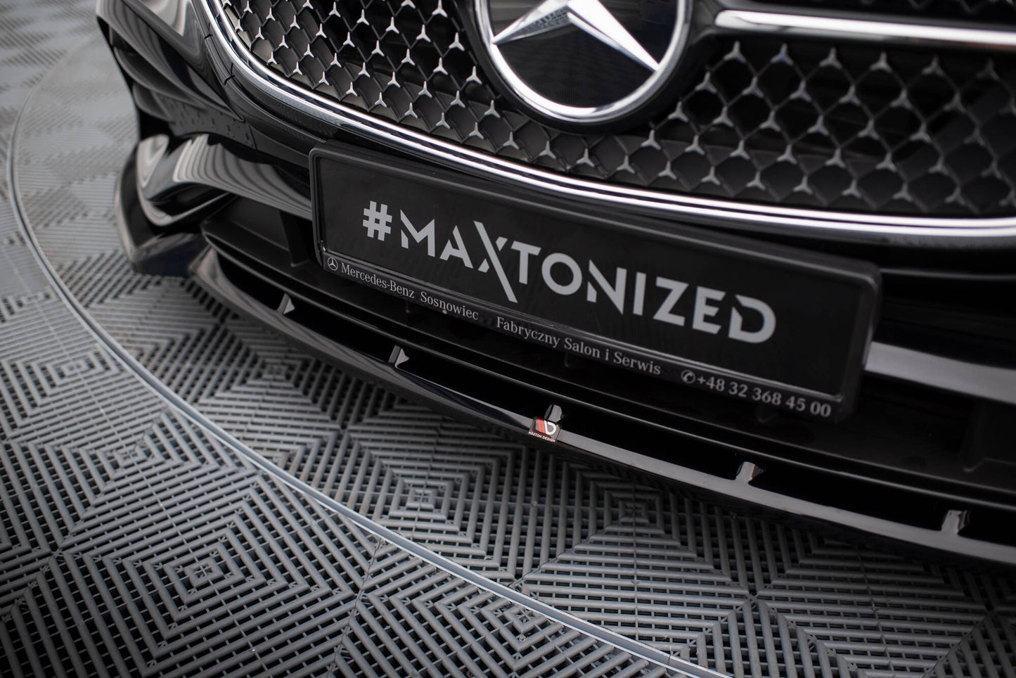 Maxton Front Ansatz V.2 für Mercedes-Benz E AMG-Line W214 schwarz Hochglanz