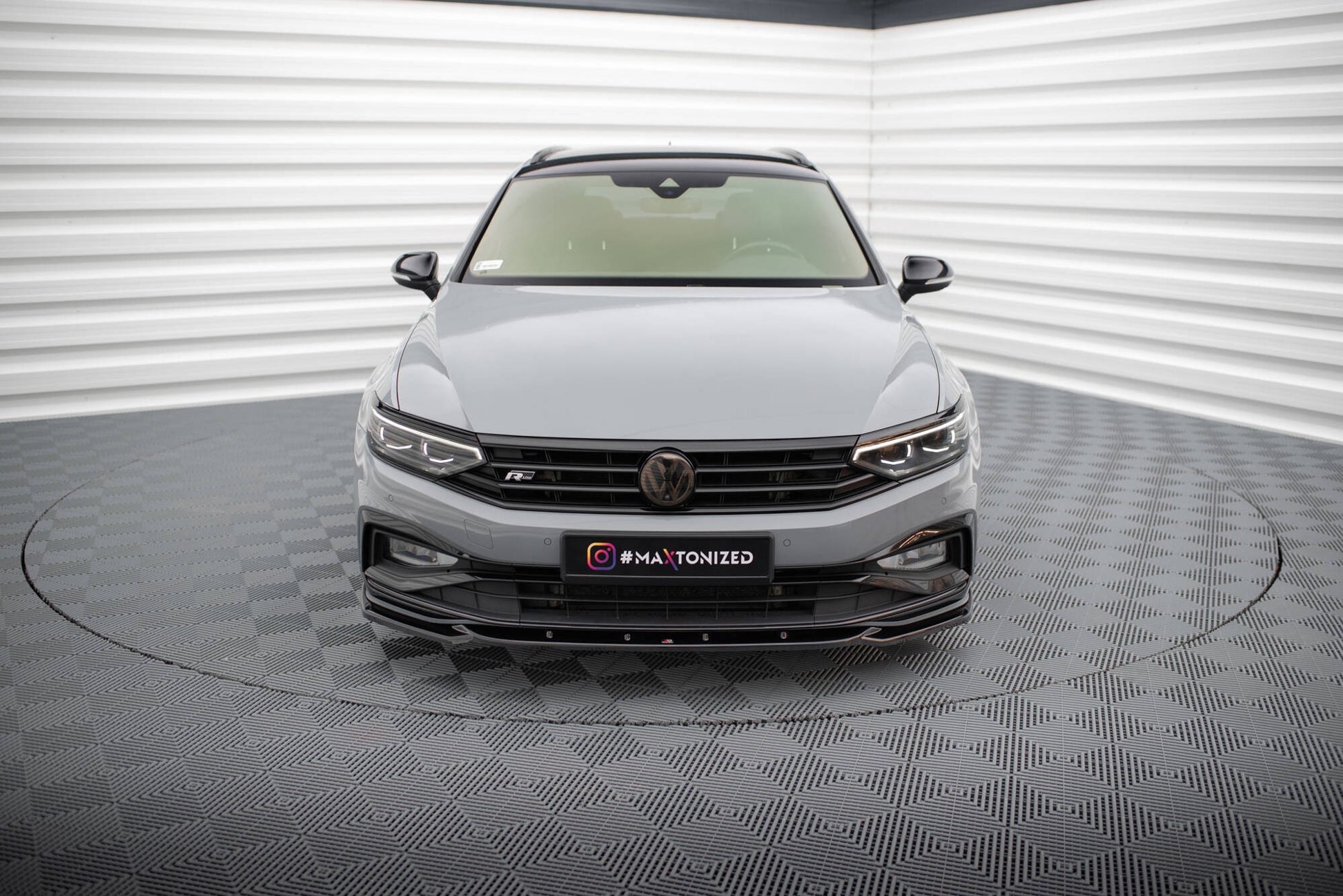 Maxton Front Ansatz V.2 für Volkswagen Passat R-Line B8 Facelift schwarz Hochglanz