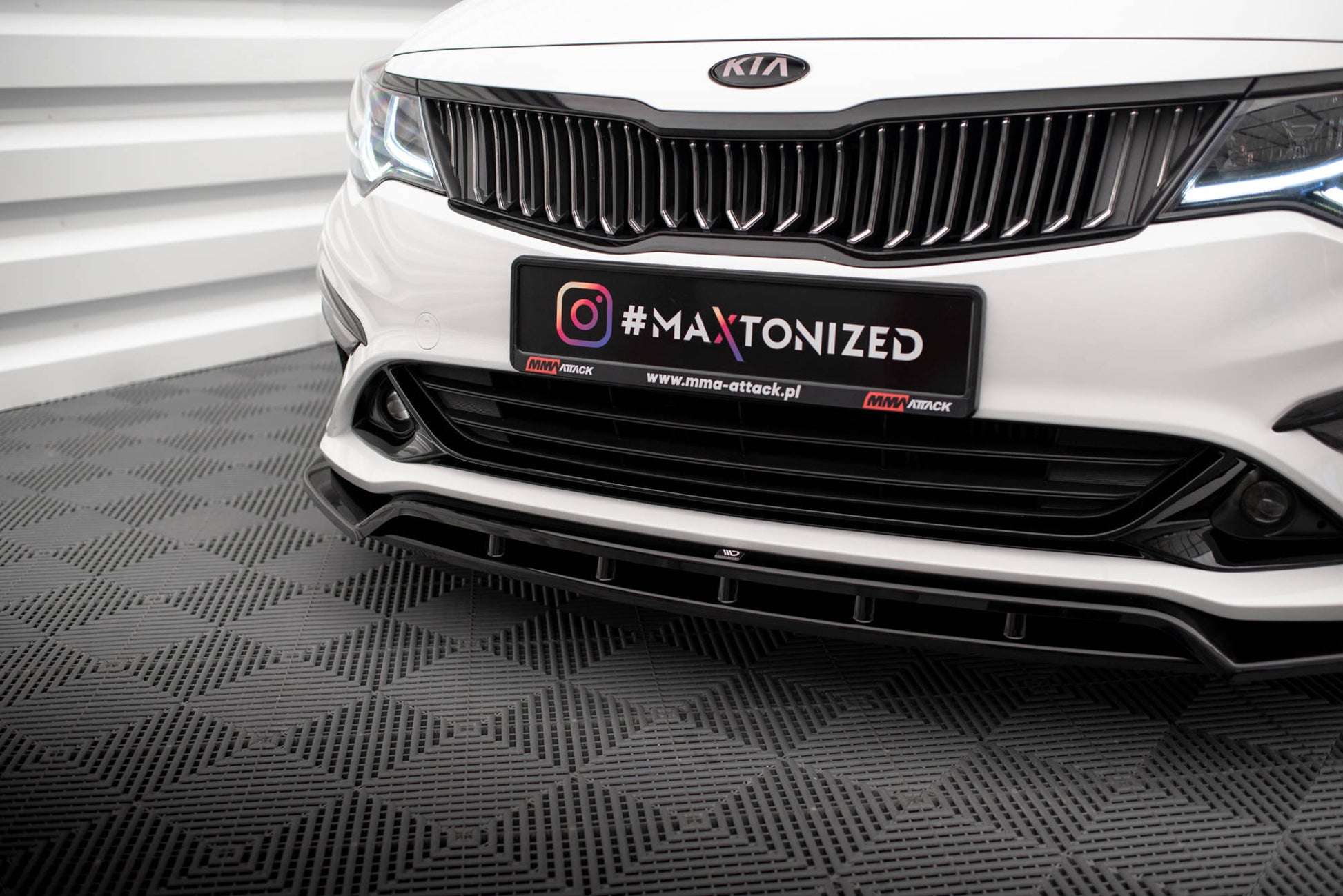 Maxton Front Ansatz V.1 für Kia Optima Mk4 Facelift schwarz Hochglanz