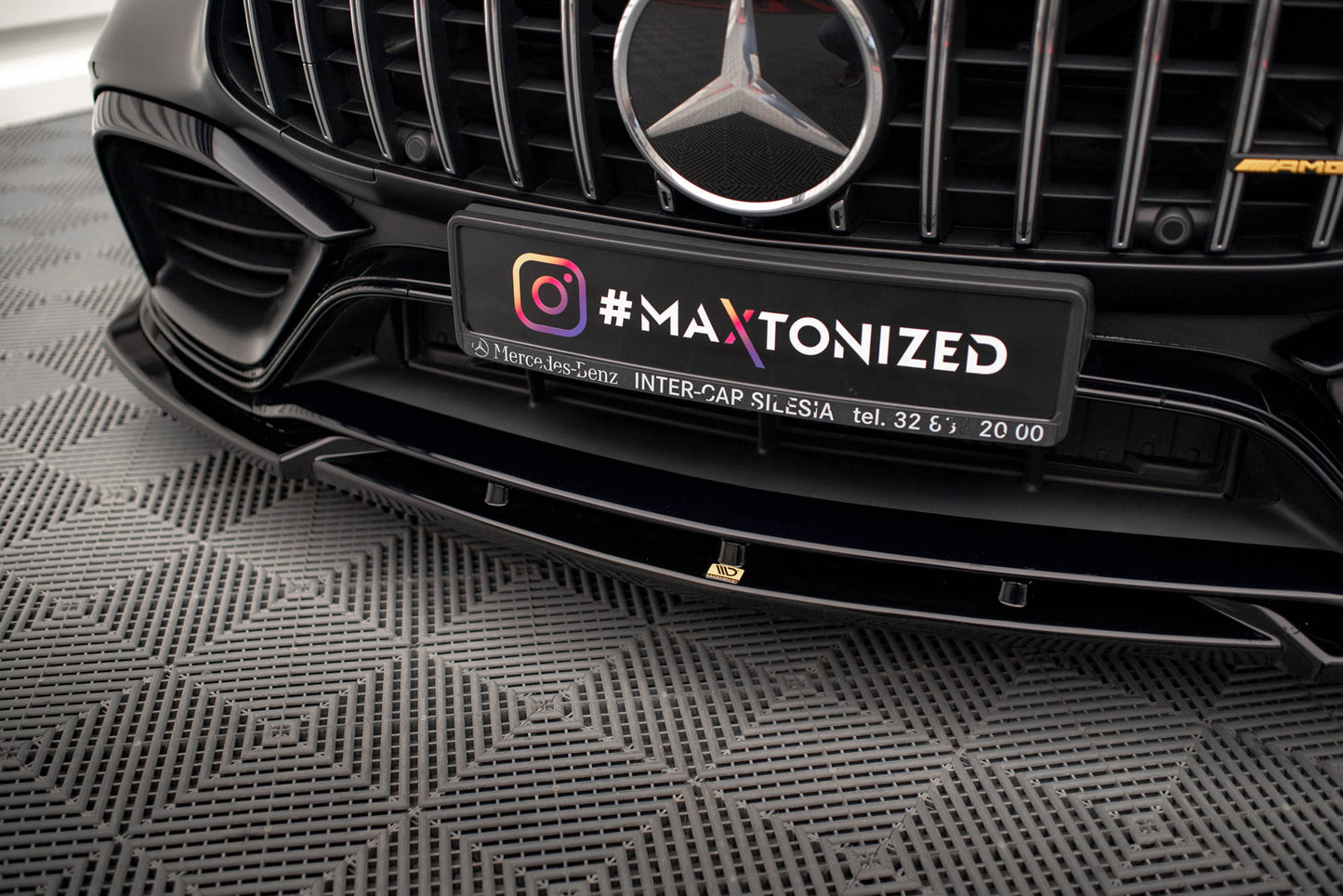 Maxton Front Ansatz V.3 für Mercedes-AMG GT 63S 4-Door Coupe Aero schwarz Hochglanz