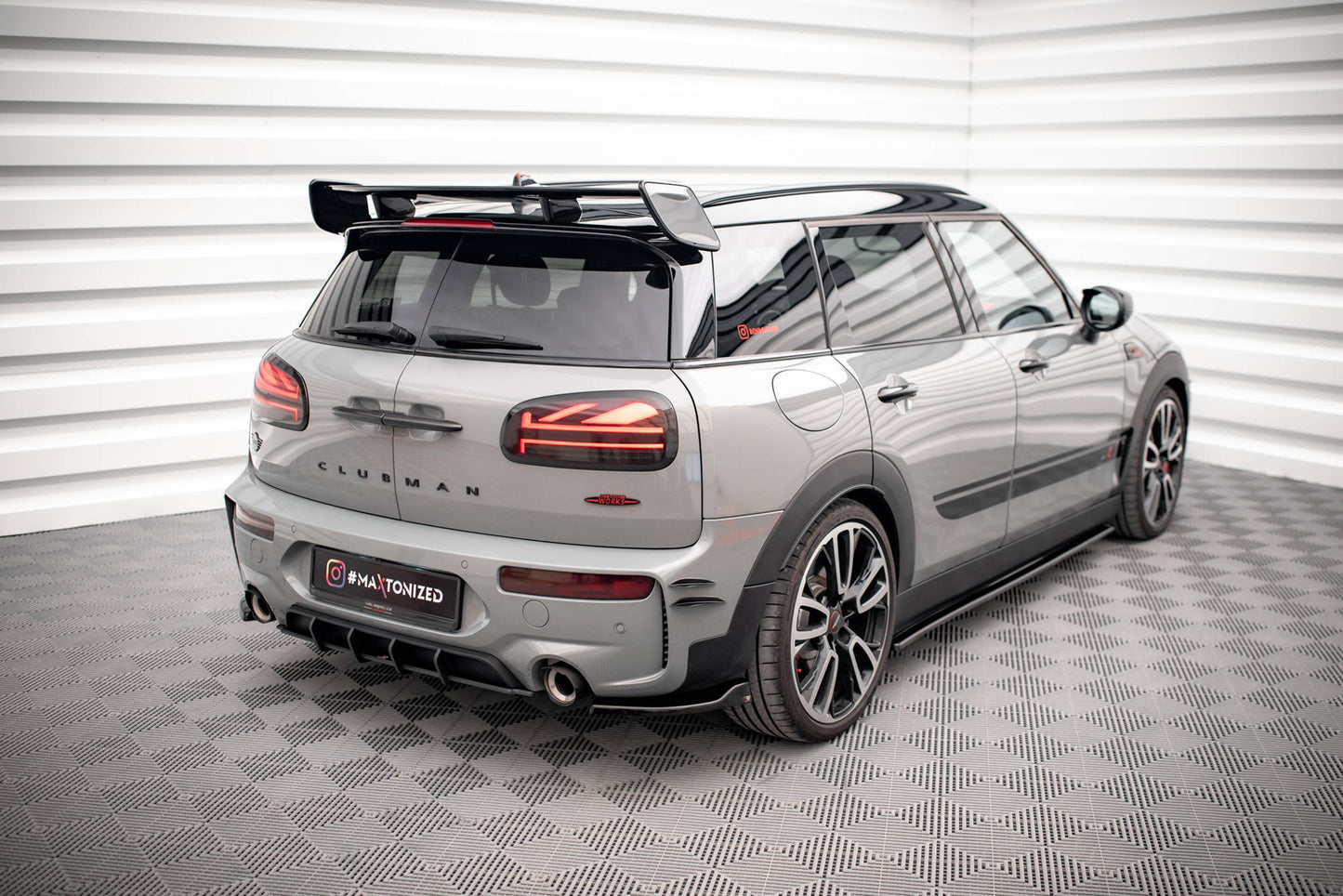 Maxton Heck Ansatz Flaps Diffusor V.2 für Mini Cooper Clubman John Cooper Works F54  schwarz Hochglanz