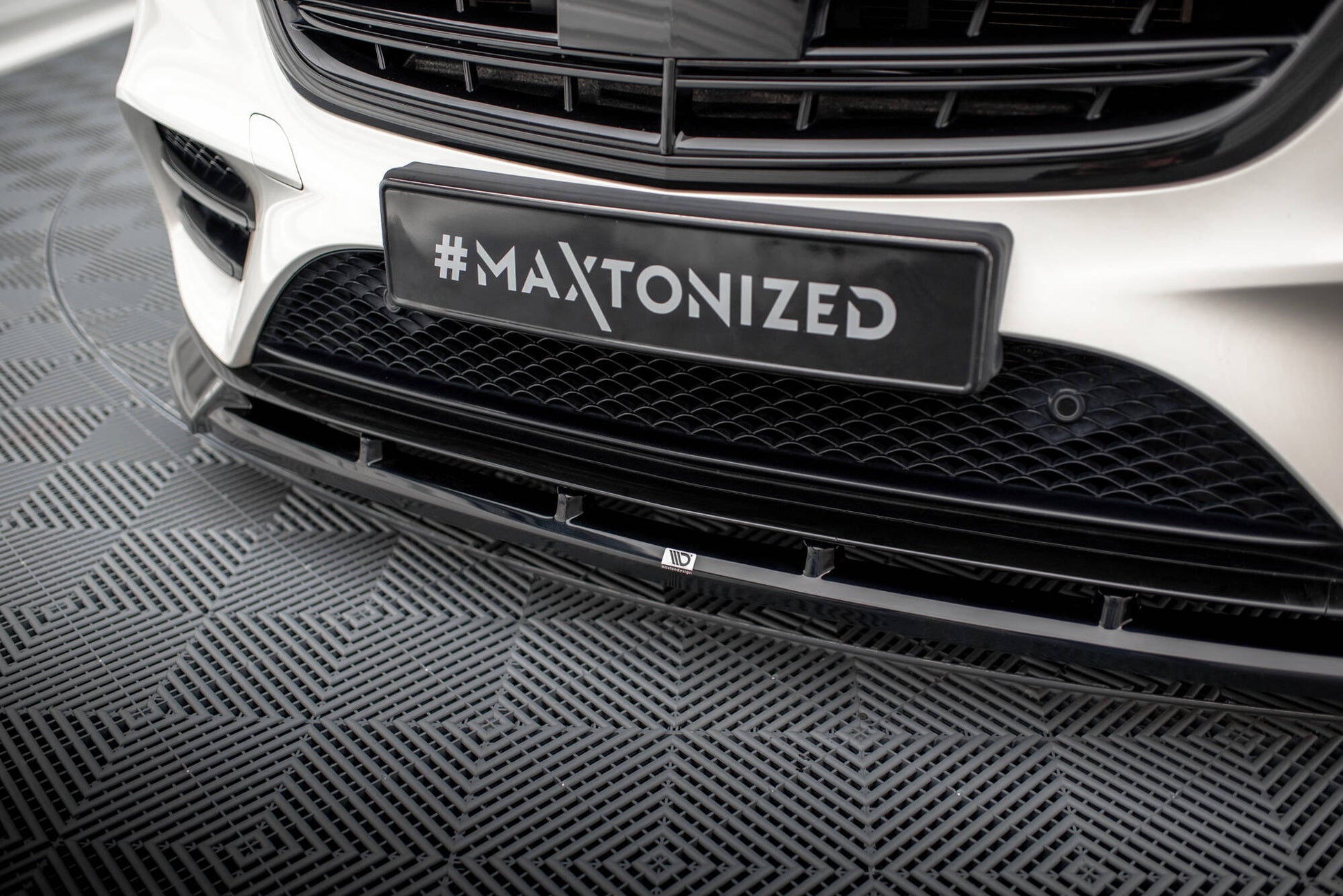 Maxton Front Ansatz V.2 für Mercedes-Benz S AMG-Line W222 Facelift schwarz Hochglanz