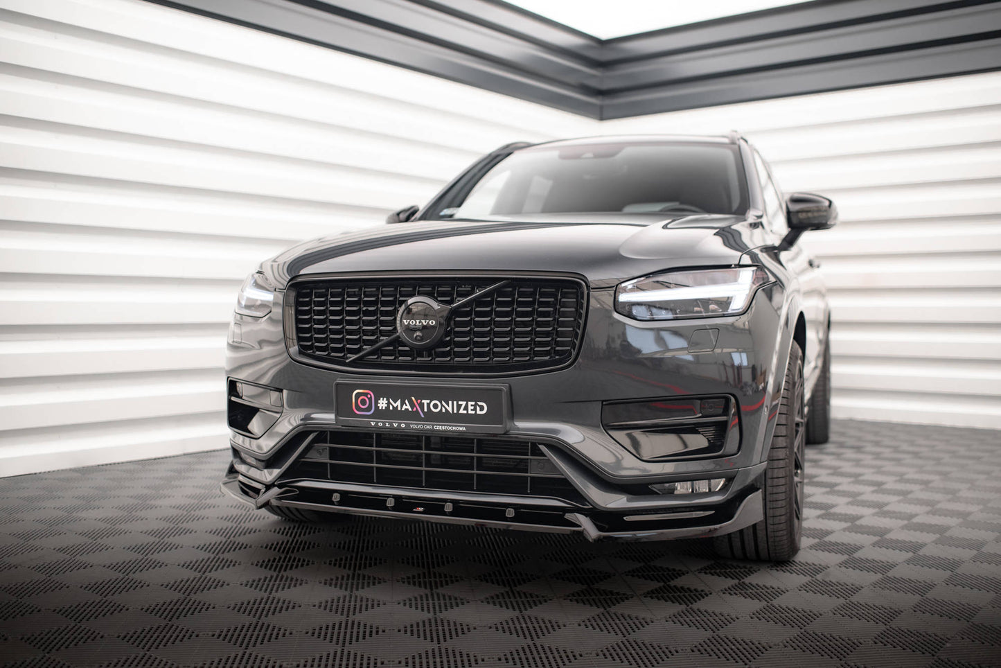 Maxton Front Ansatz V.2 für Volvo XC90 R-Design Mk2 Facelift schwarz Hochglanz