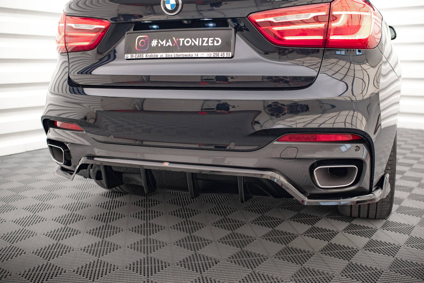 Maxton Mittlerer Diffusor Heck Ansatz DTM Look für BMW X6 M-Paket F16 schwarz Hochglanz