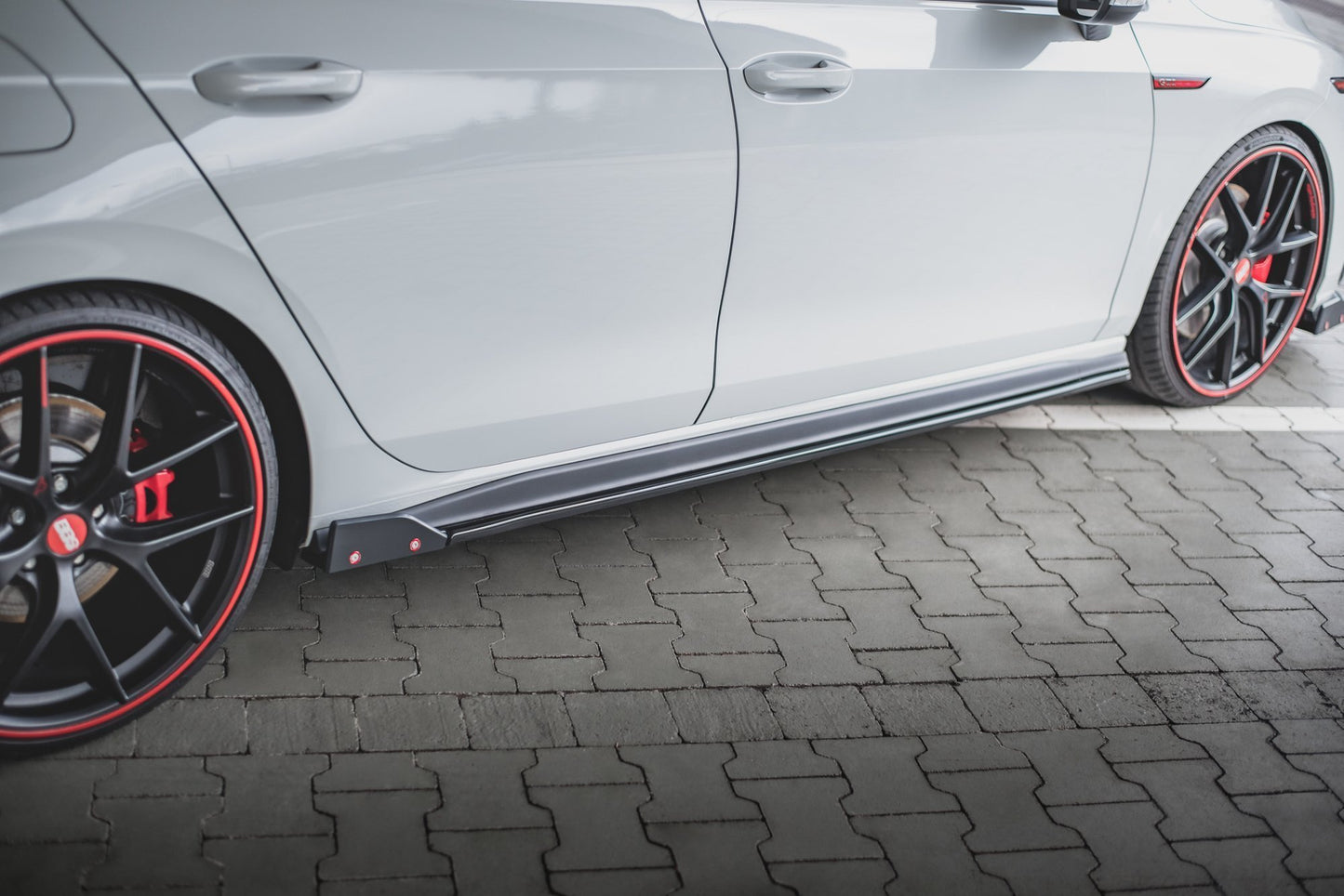 Maxton Seitenschweller Ansatz für V.2 für + Flaps Volkswagen Golf 8 GTI / GTI Clubsport