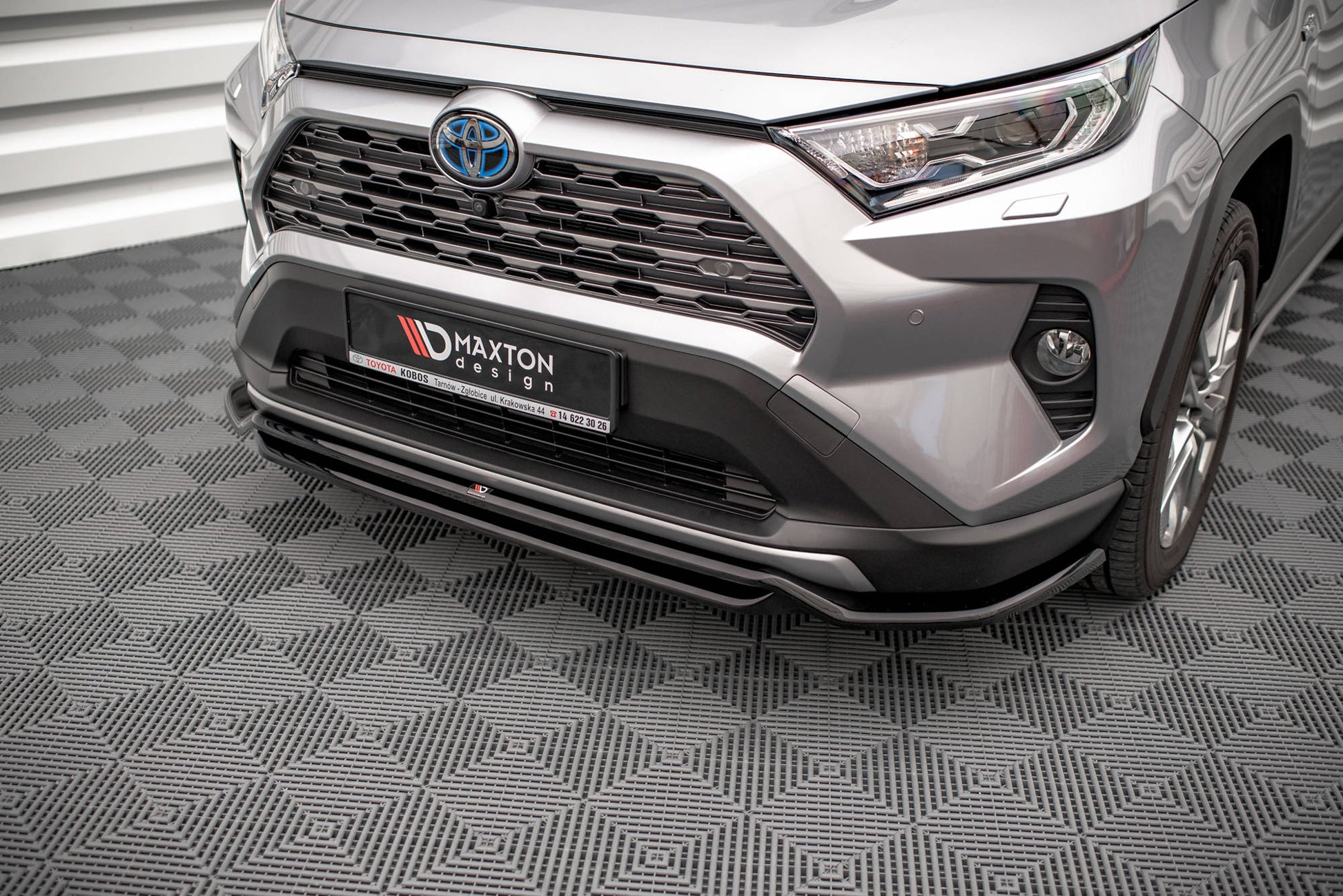 Maxton Front Ansatz für Toyota RAV4 Mk5 schwarz Hochglanz