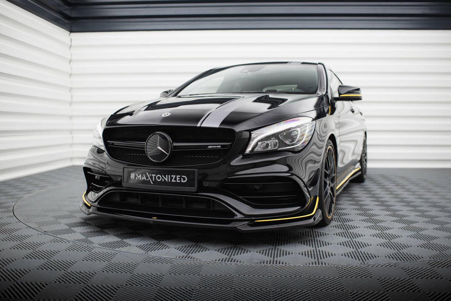 Maxton Front Ansatz V.4 für Mercedes-AMG CLA 45 Aero C117 Facelift schwarz Hochglanz