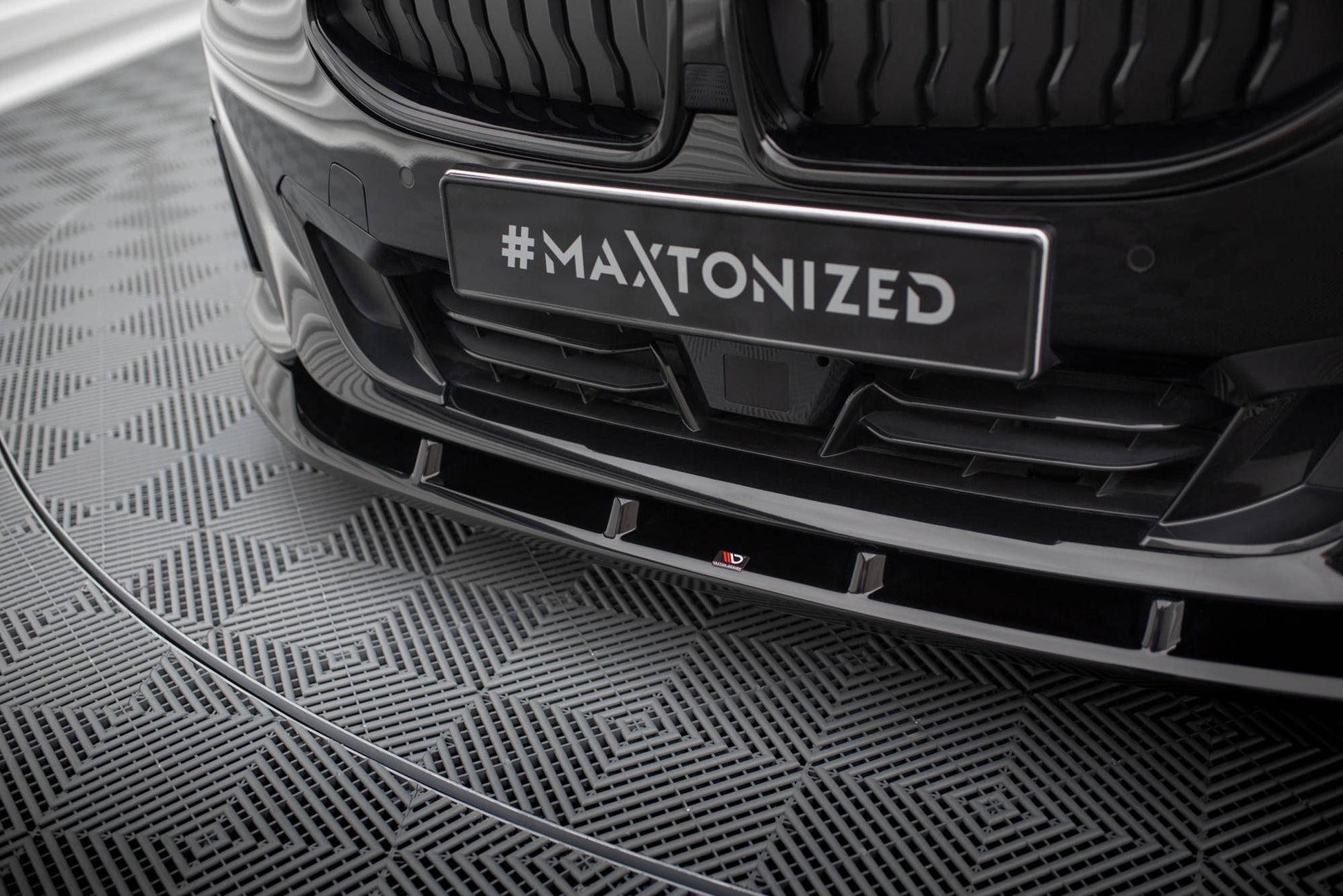 Maxton Front Ansatz V.1 für BMW 2 Coupe G42 schwarz Hochglanz
