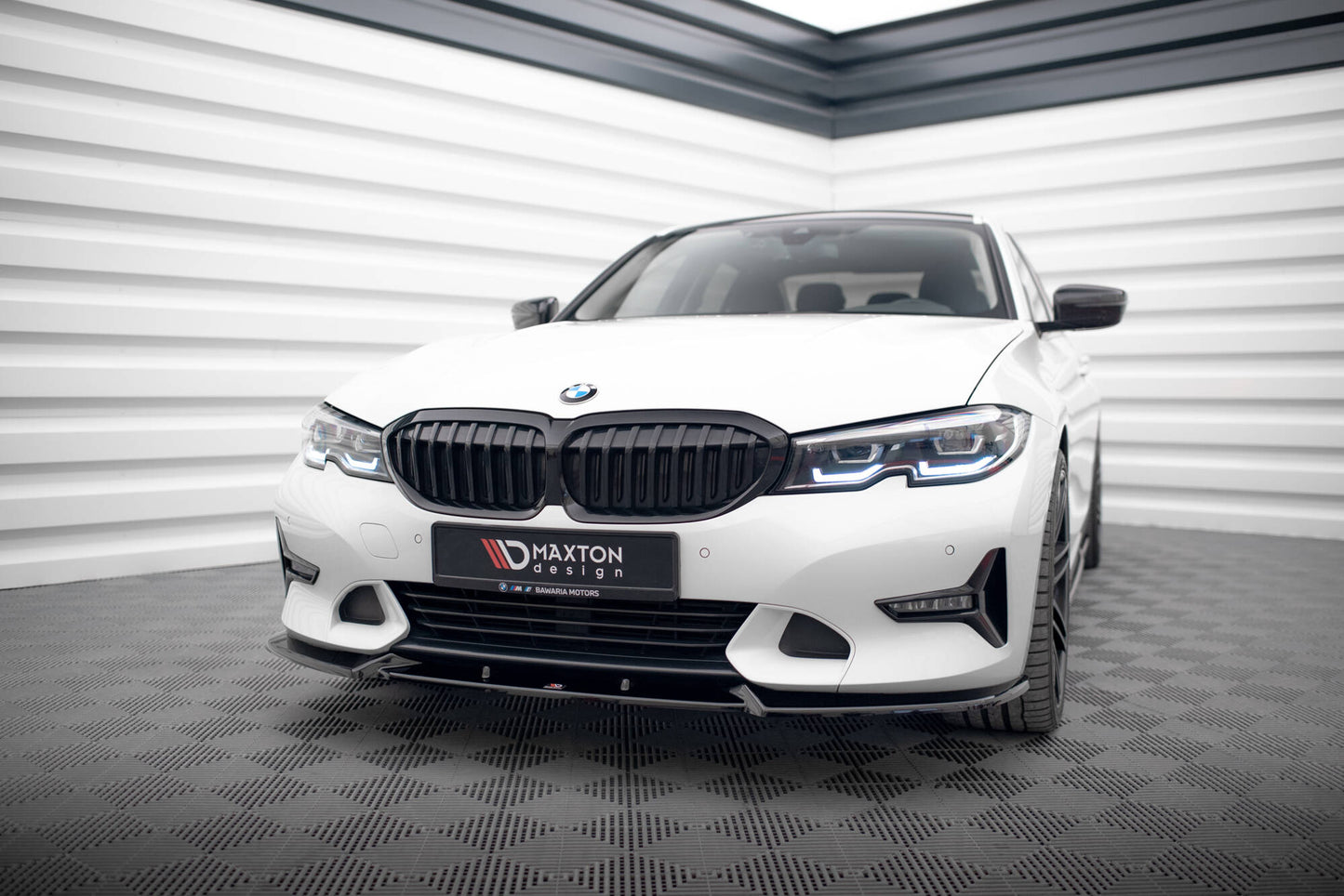 Maxton Front Ansatz V.1 für BMW 3er Sport Line G20 / G21 schwarz Hochglanz