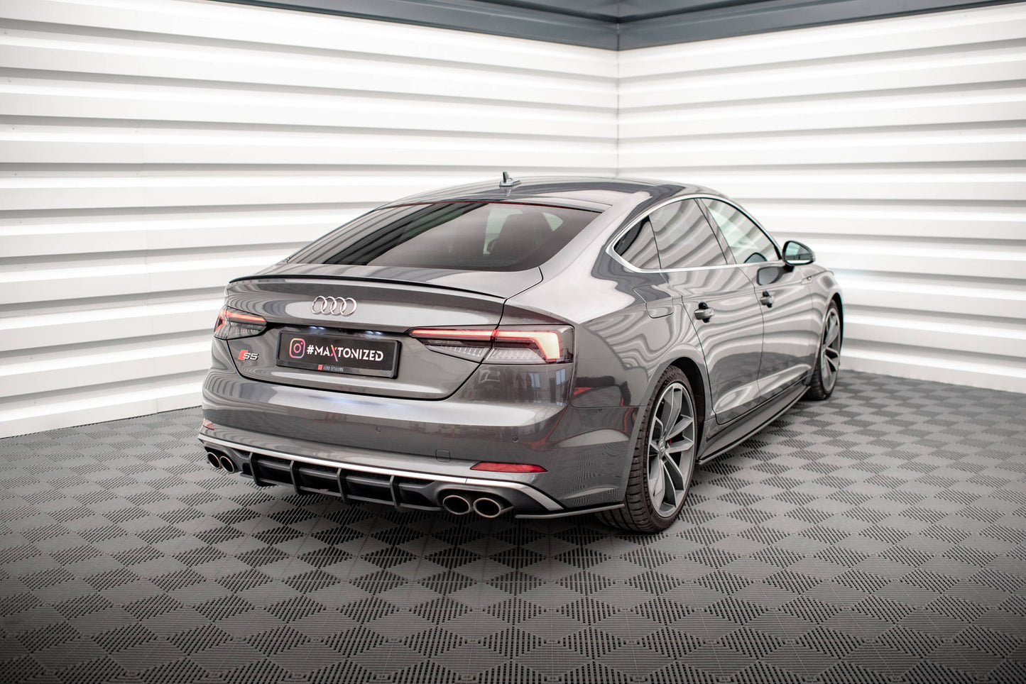 Maxton Street Pro Heck Ansatz Flaps Diffusor für Audi S5 Sportback F5