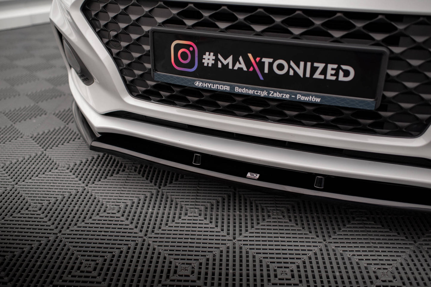 Maxton Front Ansatz V.1 für Hyundai I20 Mk2 Facelift schwarz Hochglanz