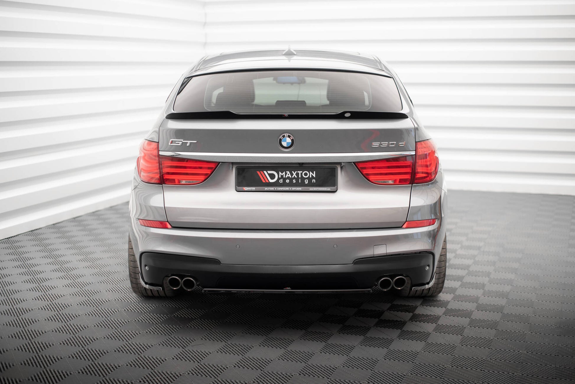 Maxton Heck Ansatz Flaps Diffusor für BMW 5er GT M-Paket F07 schwarz Hochglanz