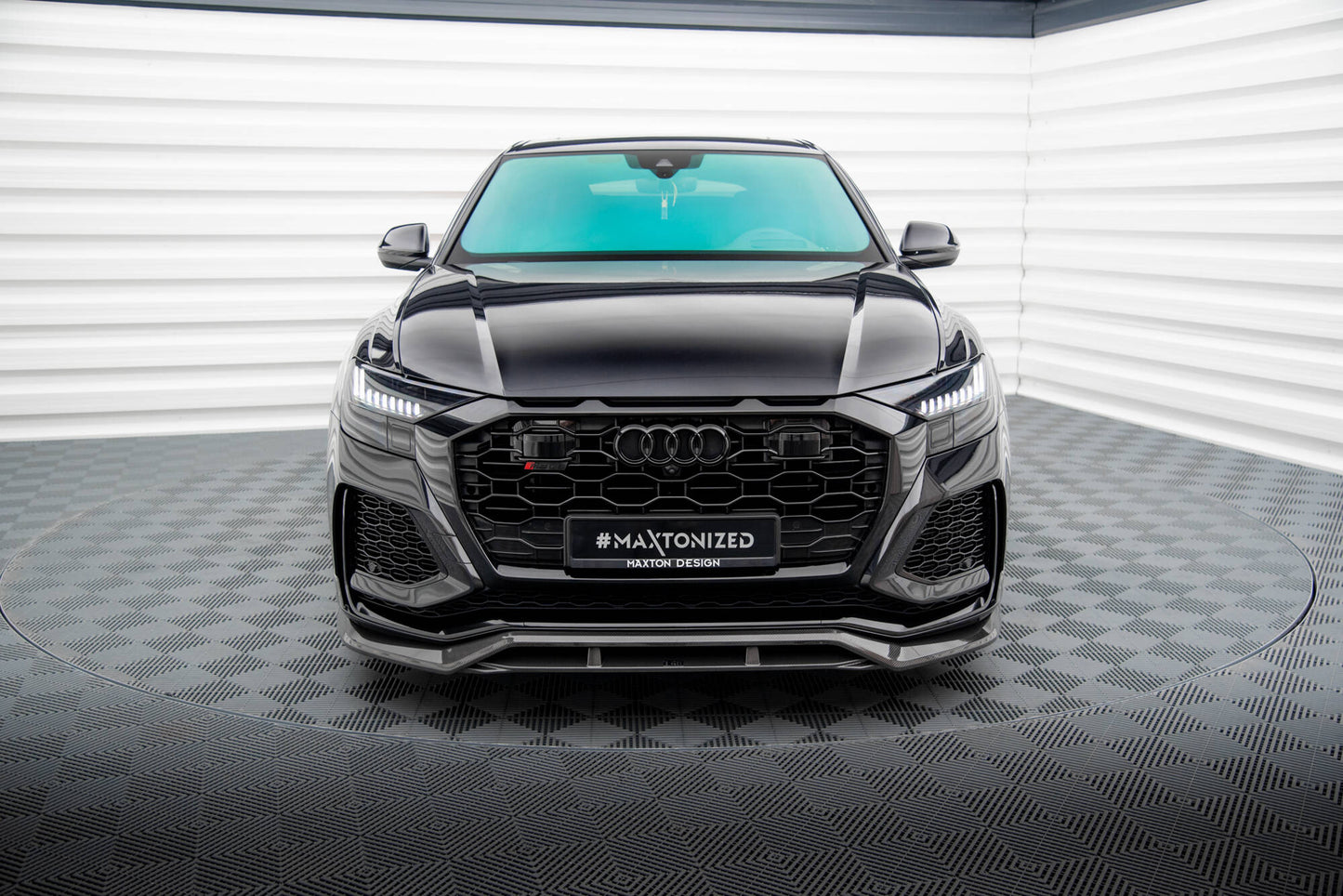 Maxton Carbon Fiber Front Ansatz für Audi RSQ8 Mk1