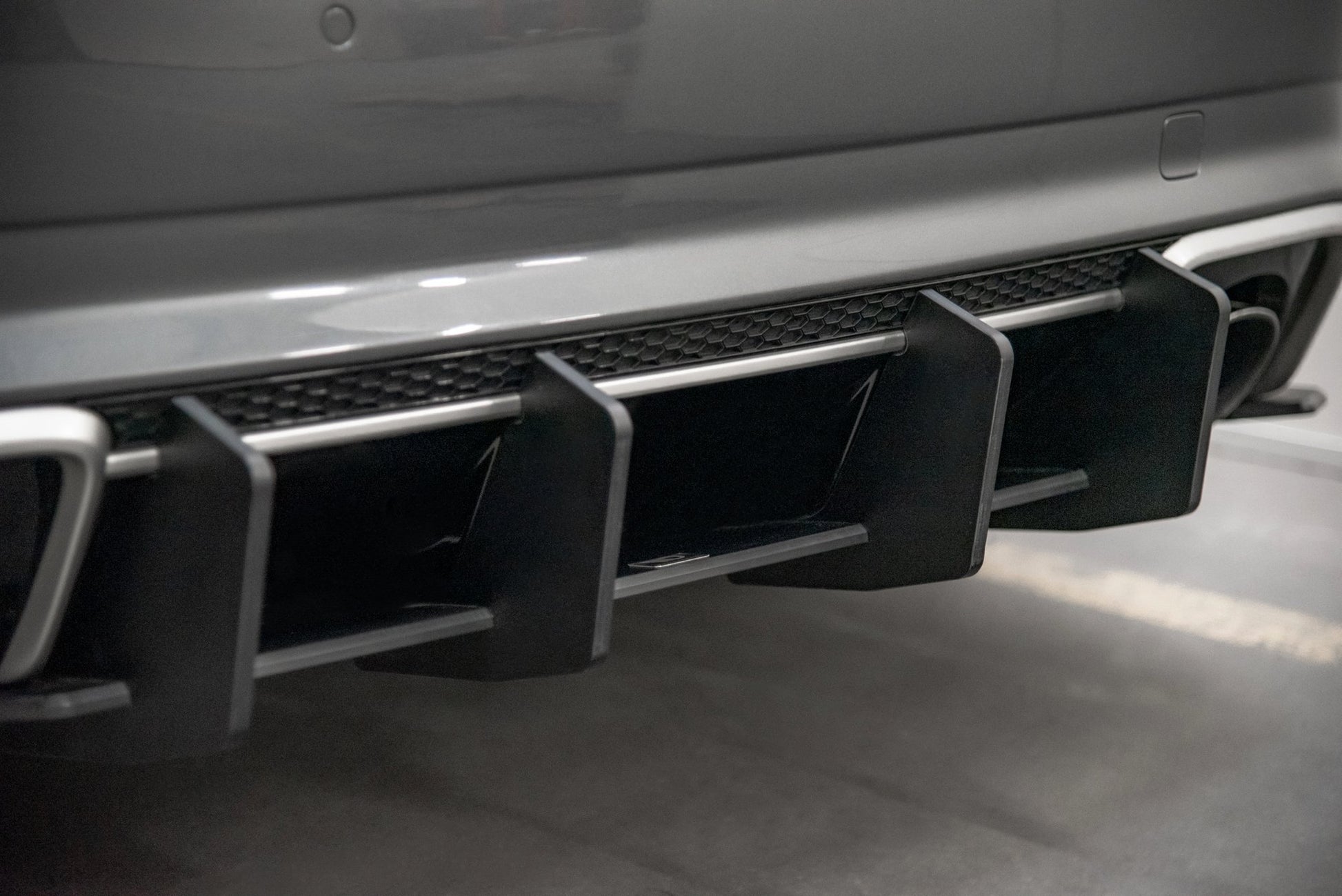 Maxton Robuste Racing Heckschürze V.2 für Audi RS3 8V Sportback