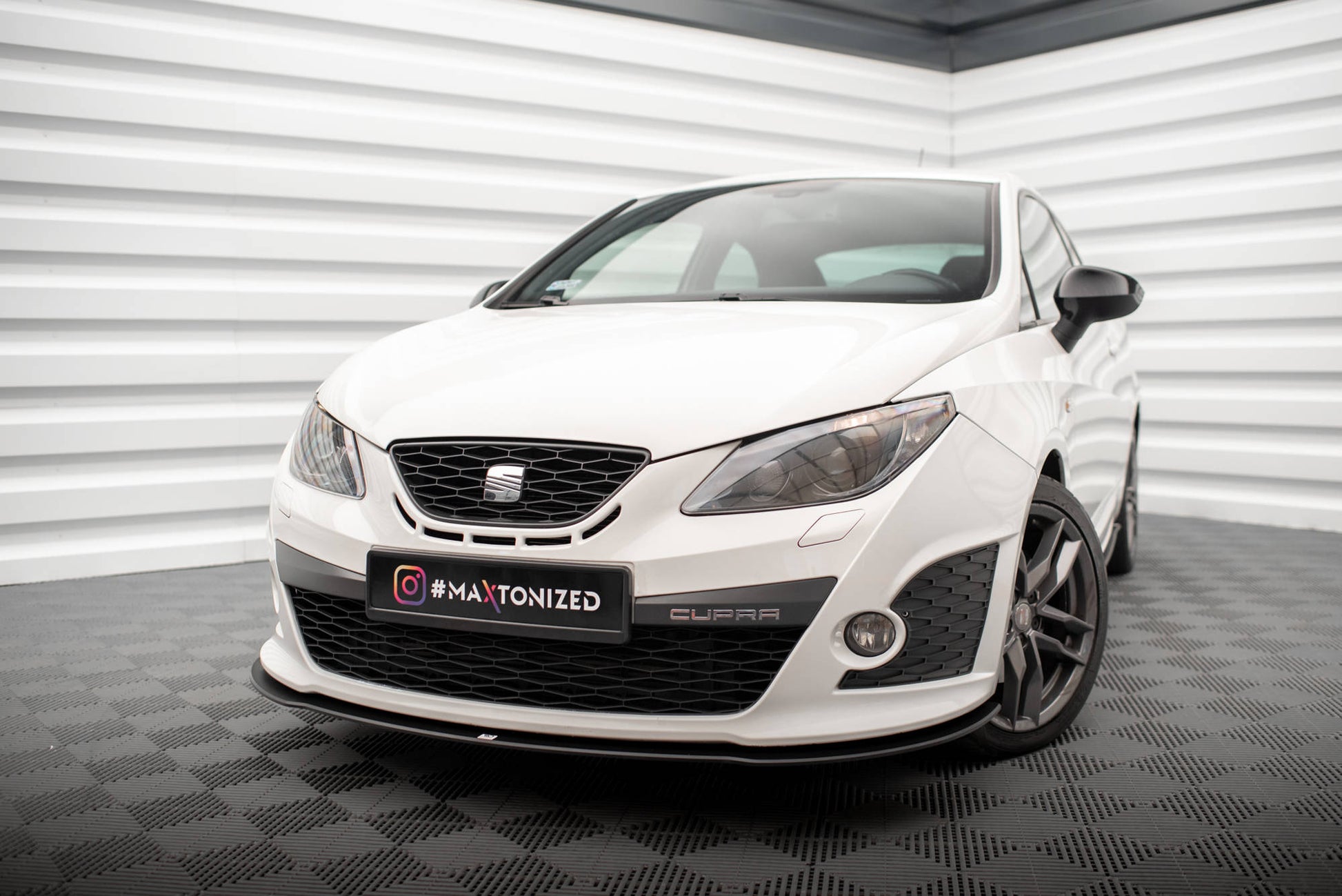 Maxton Street Pro Front Ansatz für für Seat Ibiza Sport Coupe Mk4