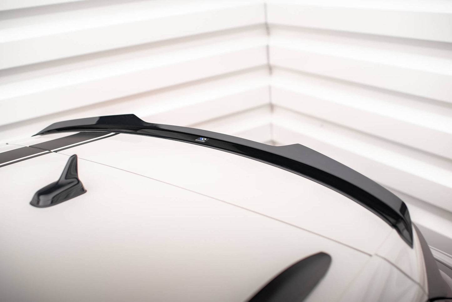 Maxton Spoiler CAP für Volkswagen T-Roc R / R-Line Mk1 Facelift schwarz Hochglanz