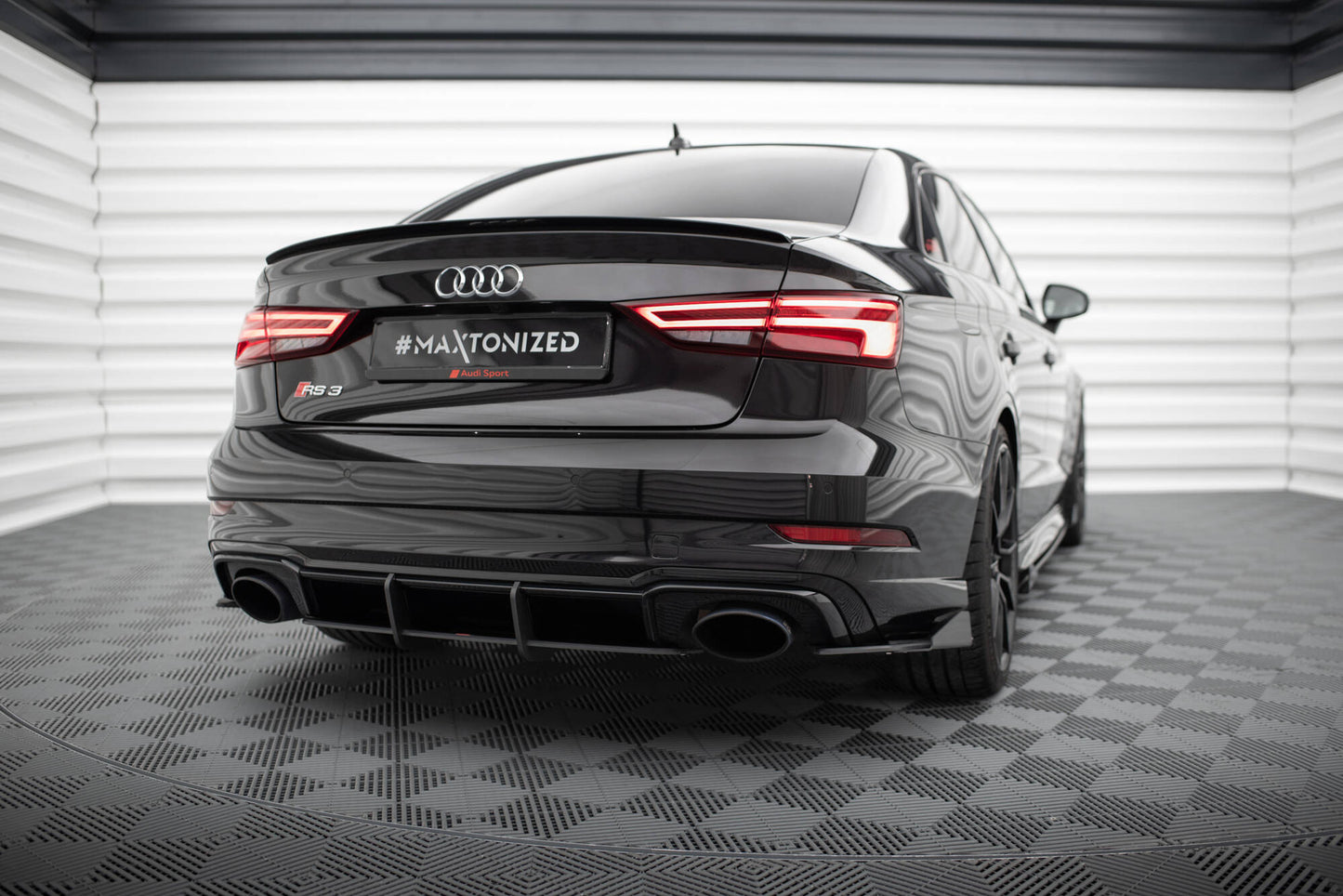 Maxton Street Pro Heckschürze für Audi RS3 Limousine 8V Facelift