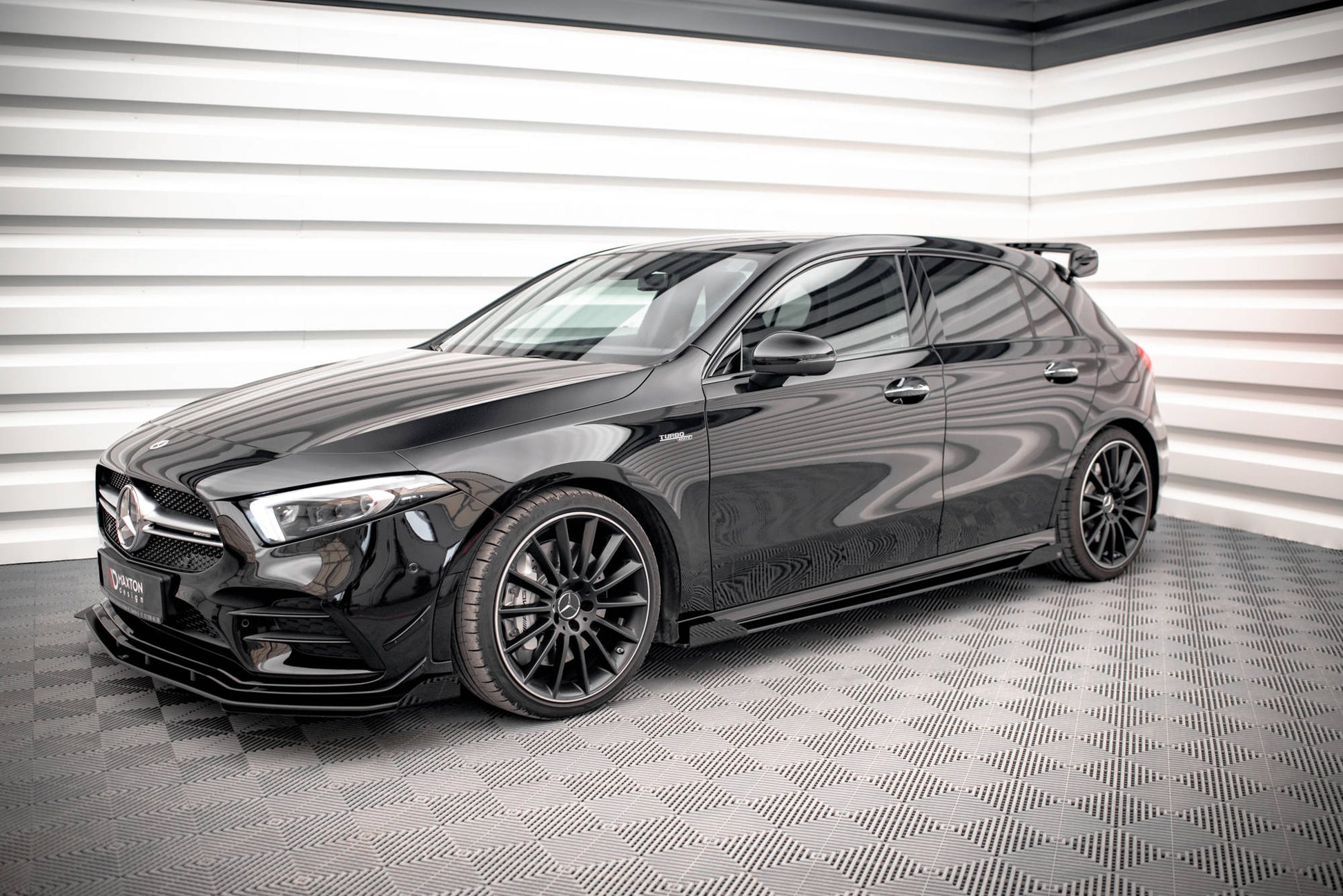 Maxton Street Pro Seitenschweller Ansatz für + Flaps Mercedes A35 AMG / AMG-Line Aero Pack W177  schwarz Hochglanz