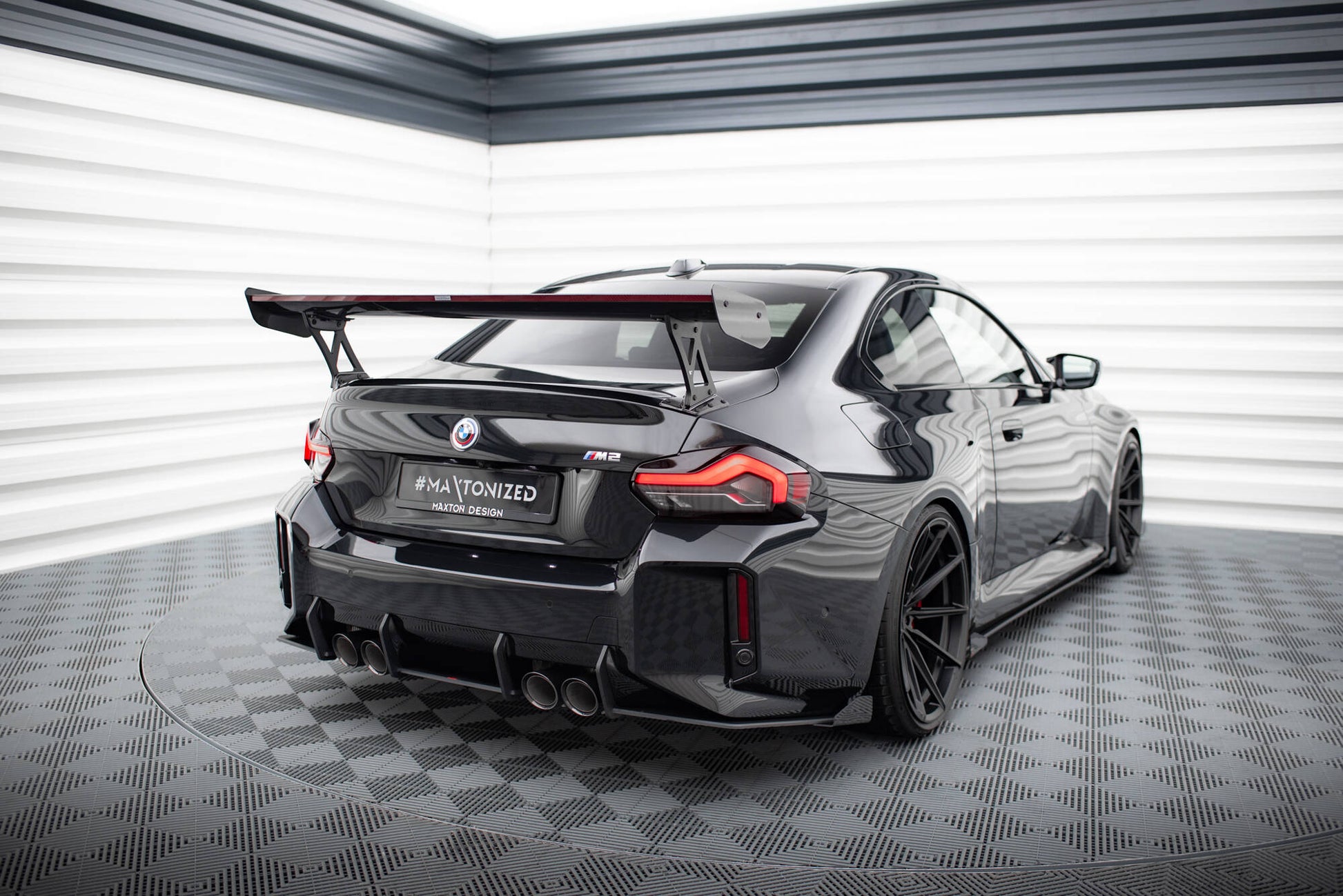Maxton Hintere Seiten Flaps für BMW M2 G87 schwarz Hochglanz