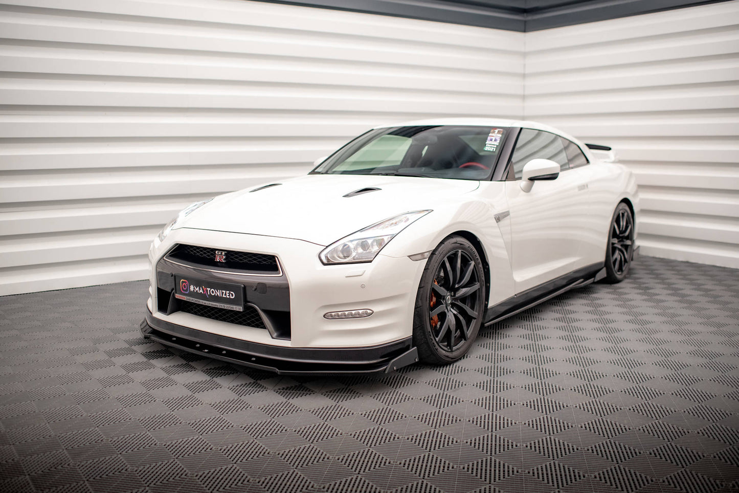 Maxton Front Ansatz +Flaps für Nissan GTR R35 Facelift