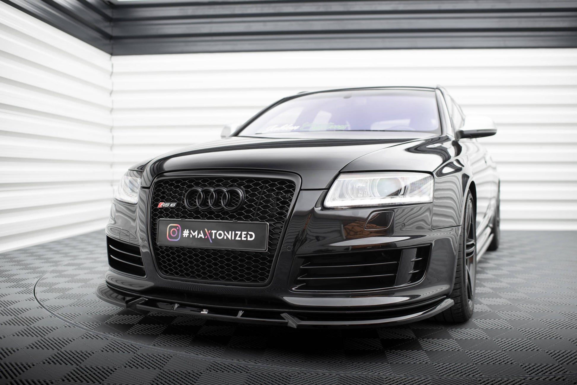Maxton Front Ansatz V.2 für Audi RS6 Avant C6 schwarz Hochglanz