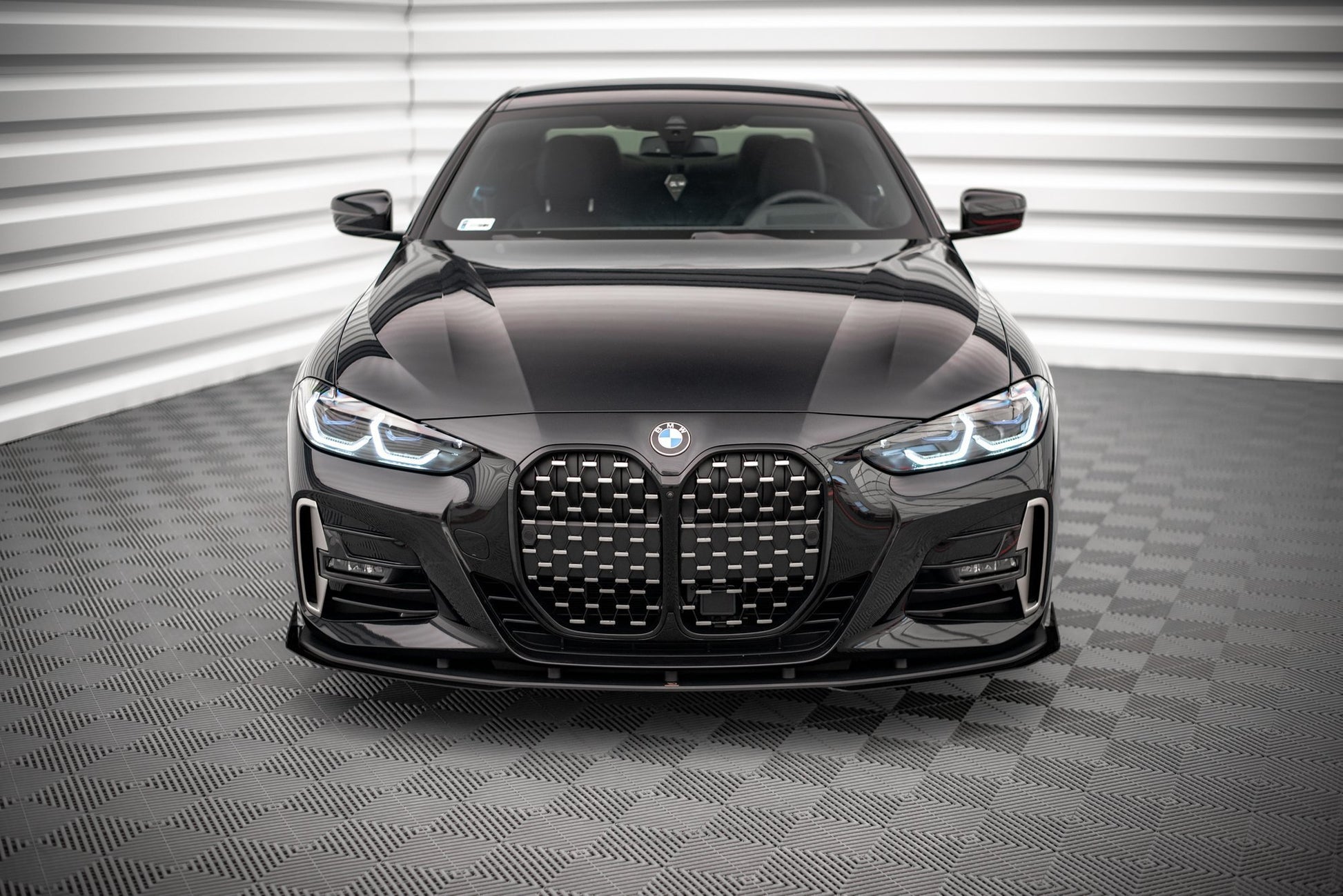 Maxton Street Pro Front Ansatz für +Flaps für BMW 4er M-Paket G22 schwarz Hochglanz