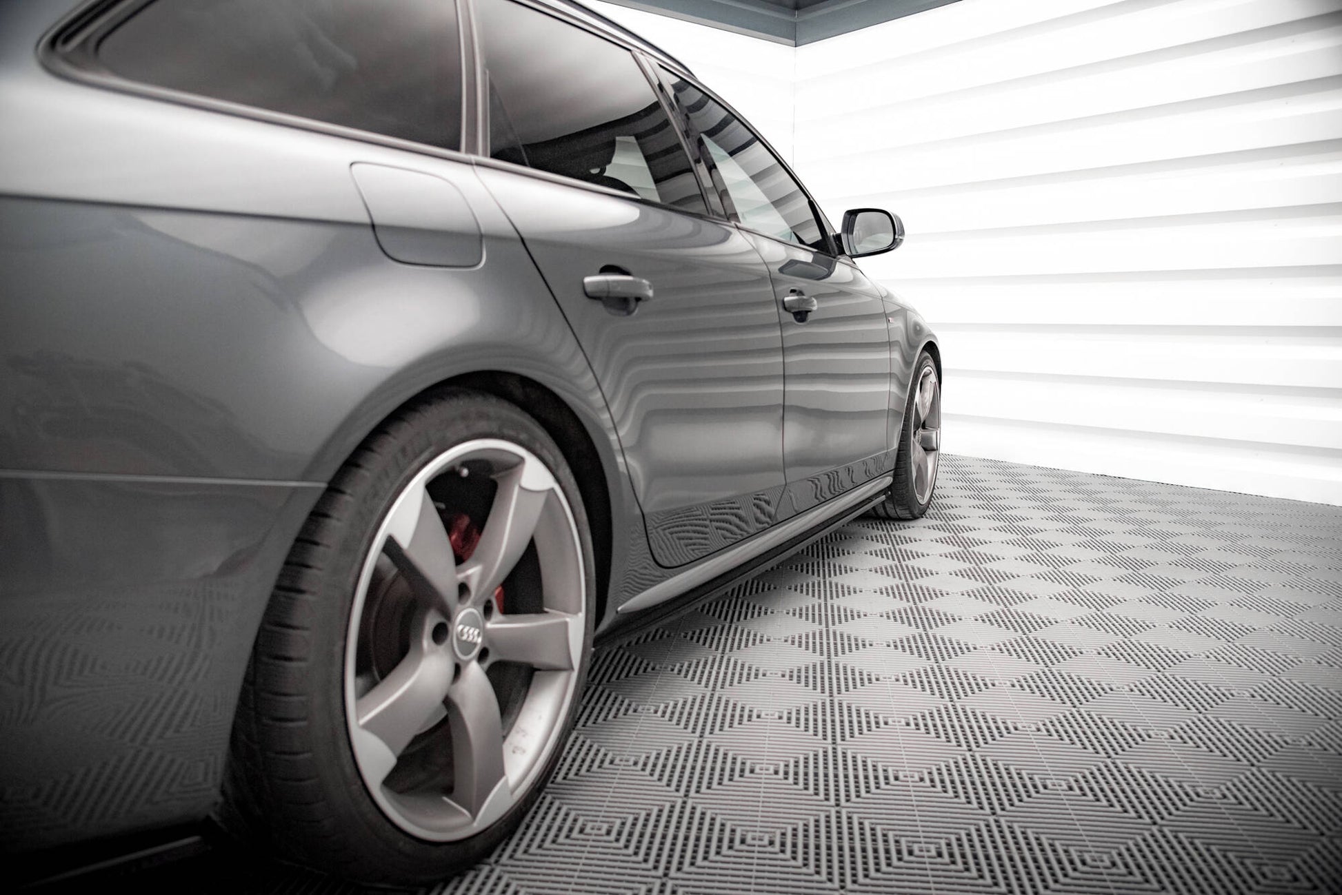 Maxton Seitenschweller Ansatz für V.2 für Audi A4 / A4 S-Line / S4 B8  schwarz Hochglanz