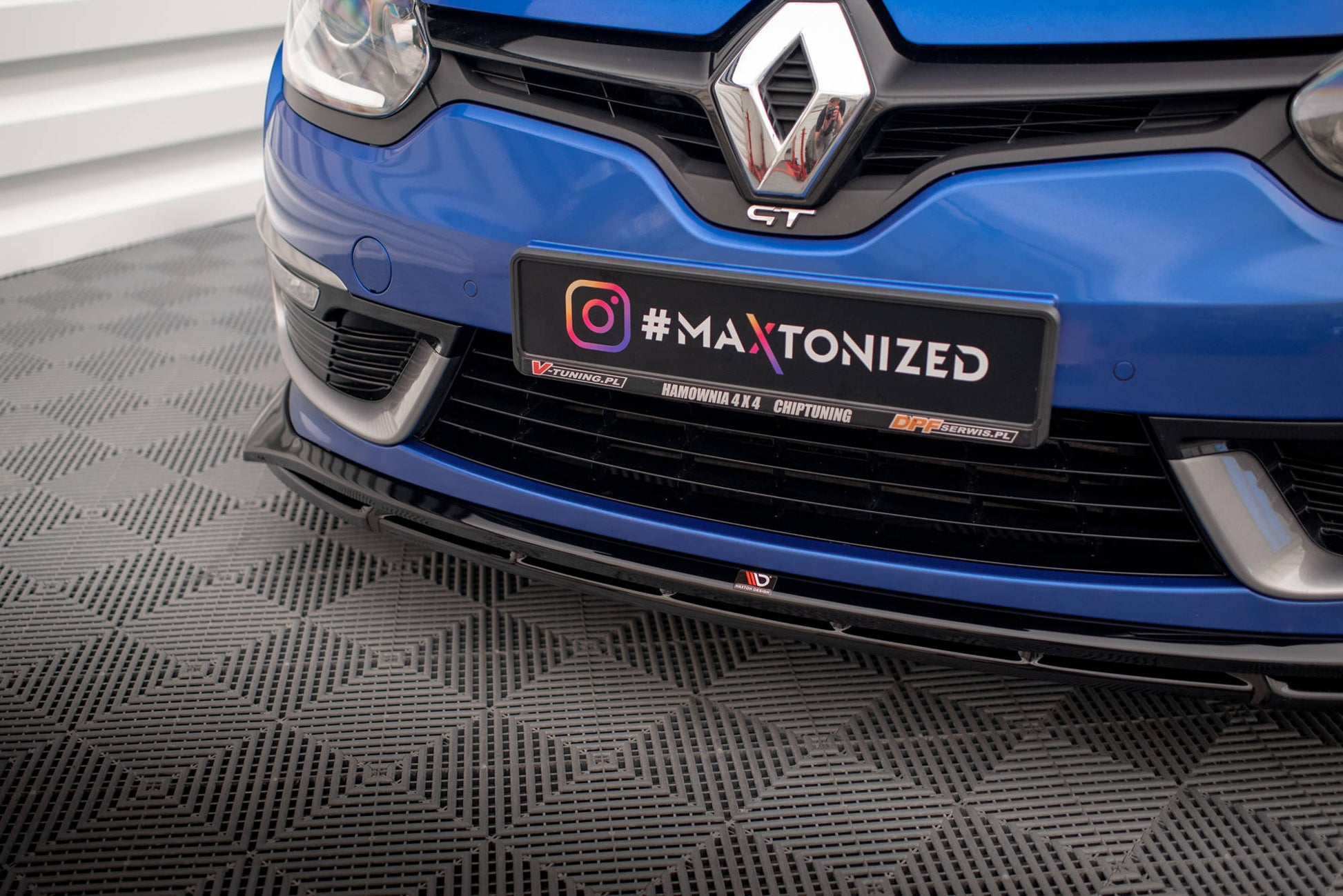 Maxton Front Ansatz für Renault Megane GT Line Grandtour Mk3 Facelift schwarz Hochglanz