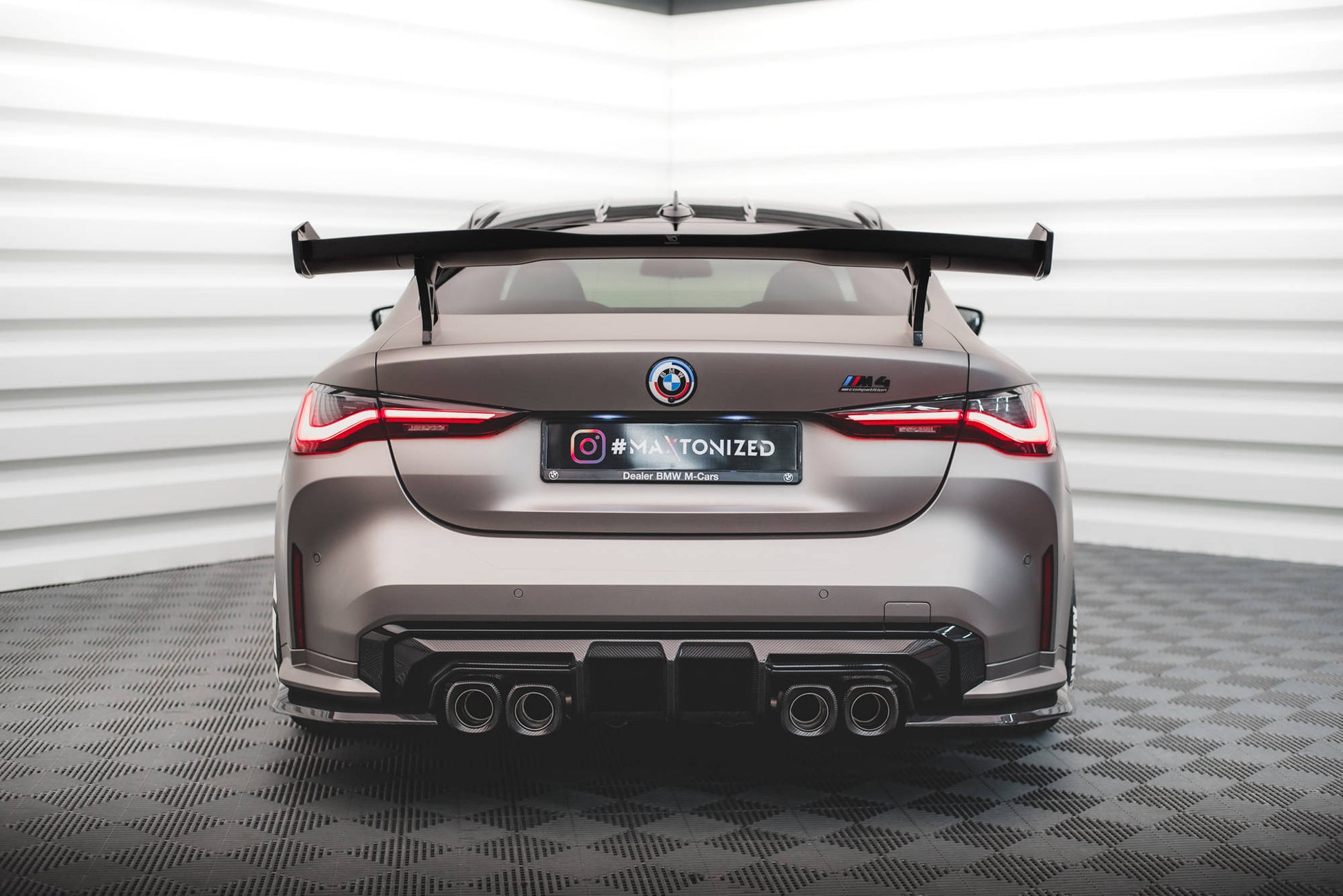 Maxton Carbon Fiber Heck Ansatz Flaps Diffusor für BMW M4 G82