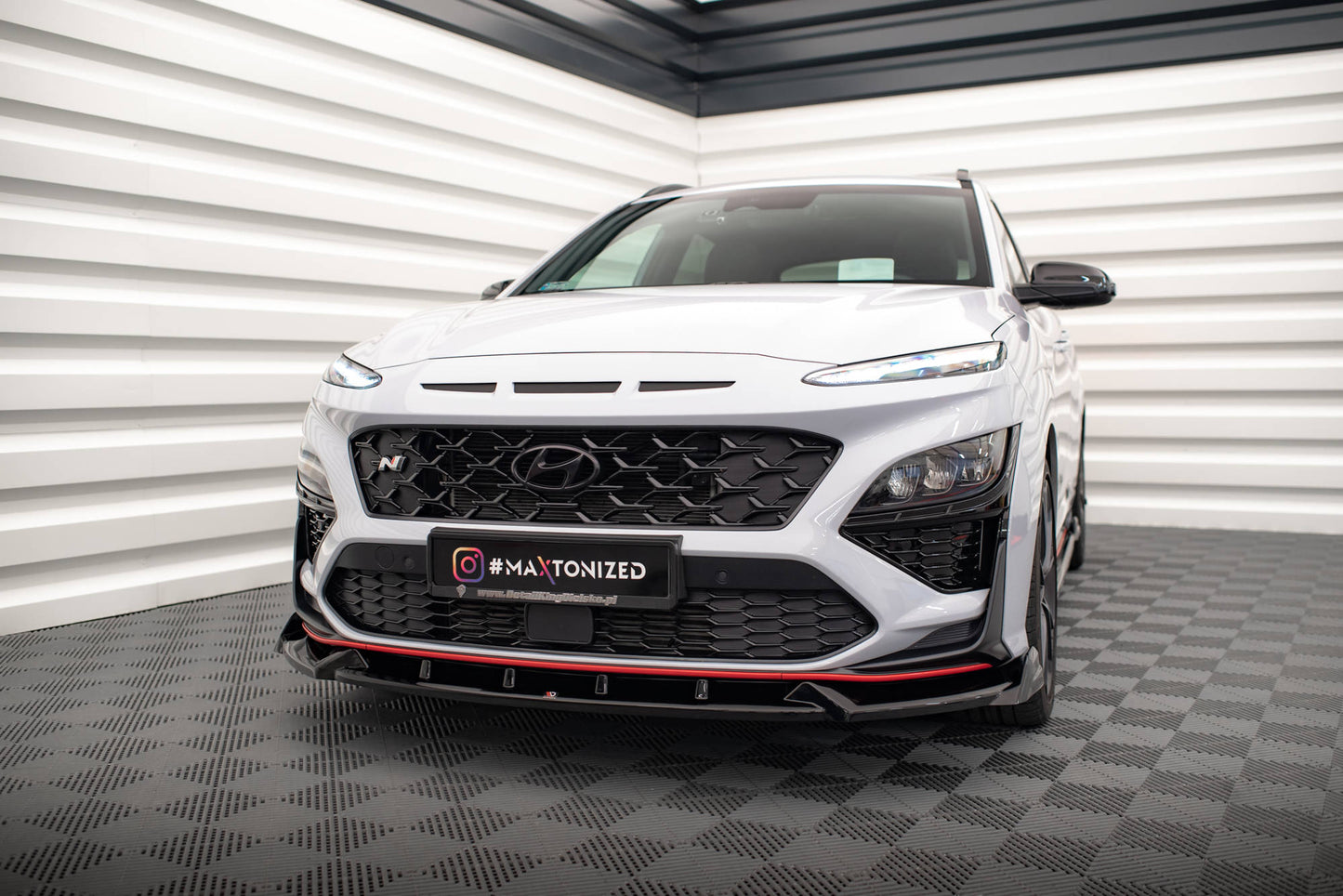 Maxton Front Ansatz V.1 für Hyundai Kona N Mk1 schwarz Hochglanz