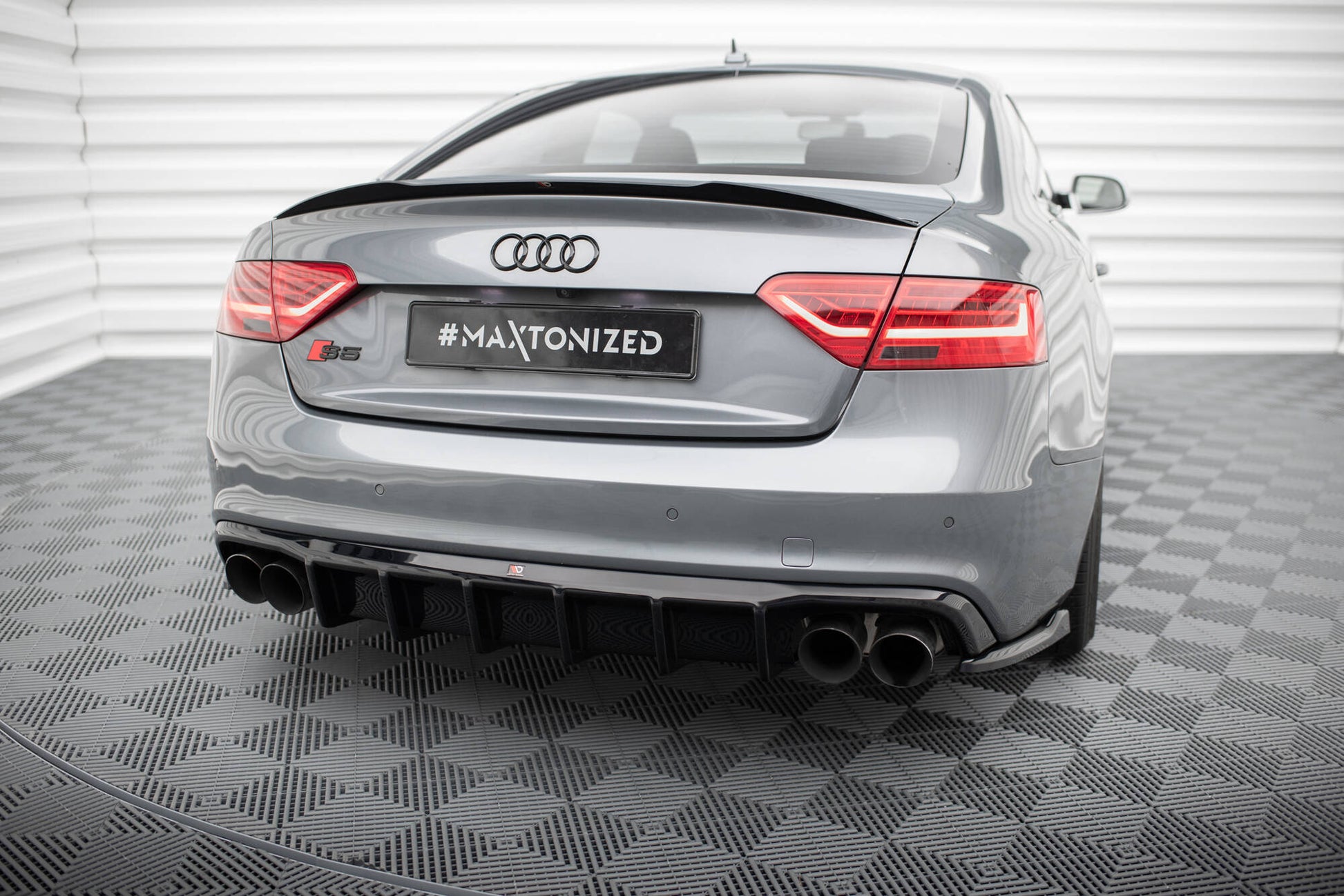 Maxton Diffusor Heck Ansatz für Audi S5 Coupe / Sportback 8T Facelift