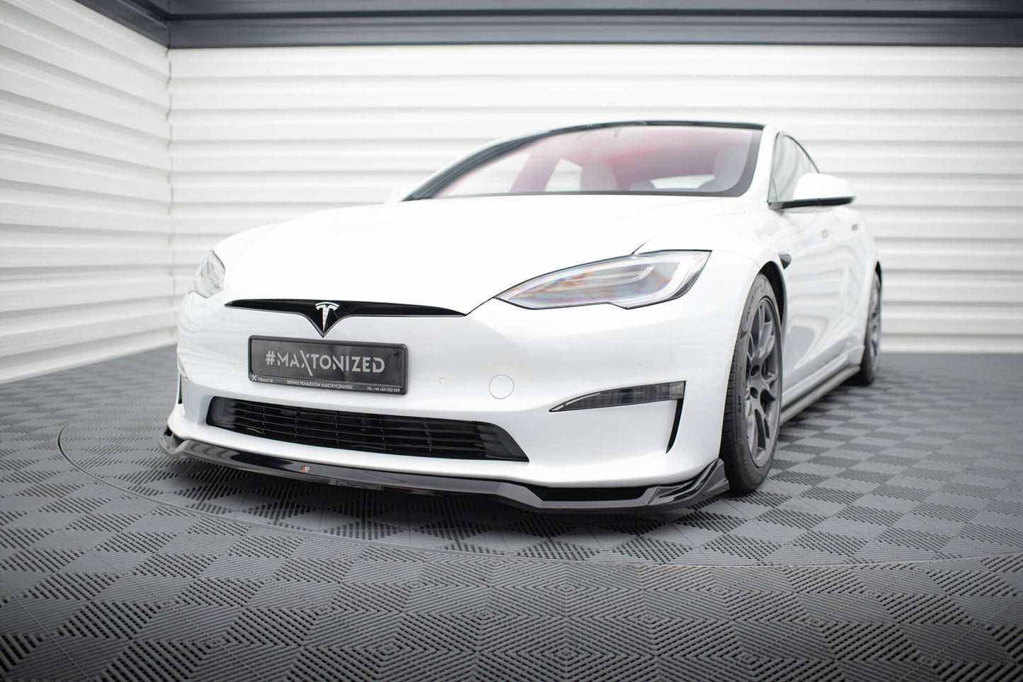 Maxton Front Ansatz V.2 für Tesla Model S Plaid Mk1 Facelift schwarz Hochglanz