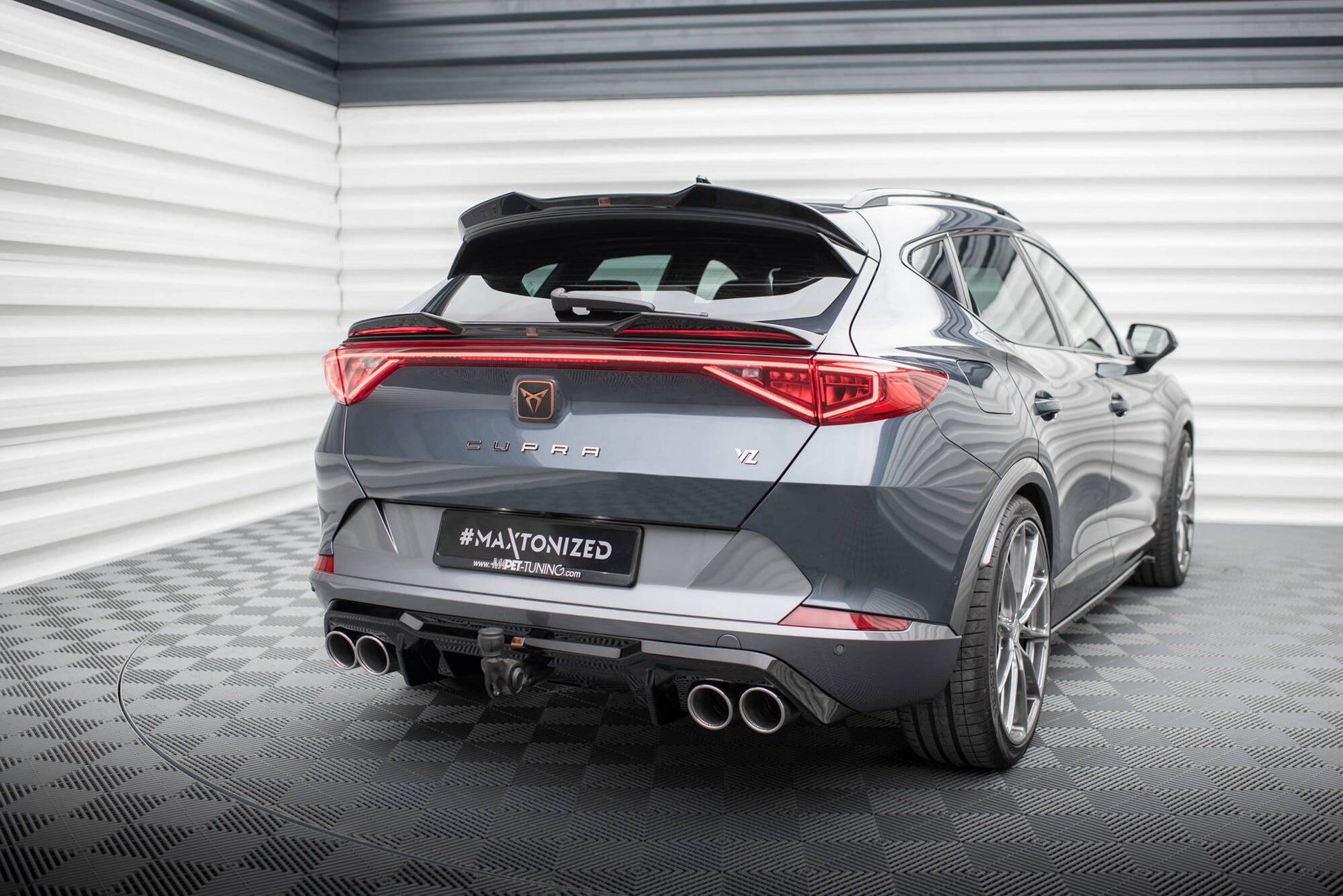 Maxton Diffusor Heck Ansatz V.3 für Cupra Formentor VZ Mk1 schwarz Hochglanz