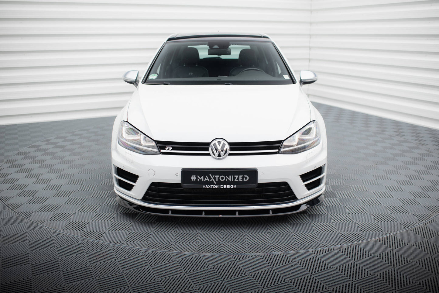 Maxton Front Ansatz V.6 für Volkswagen Golf R Mk7 schwarz Hochglanz