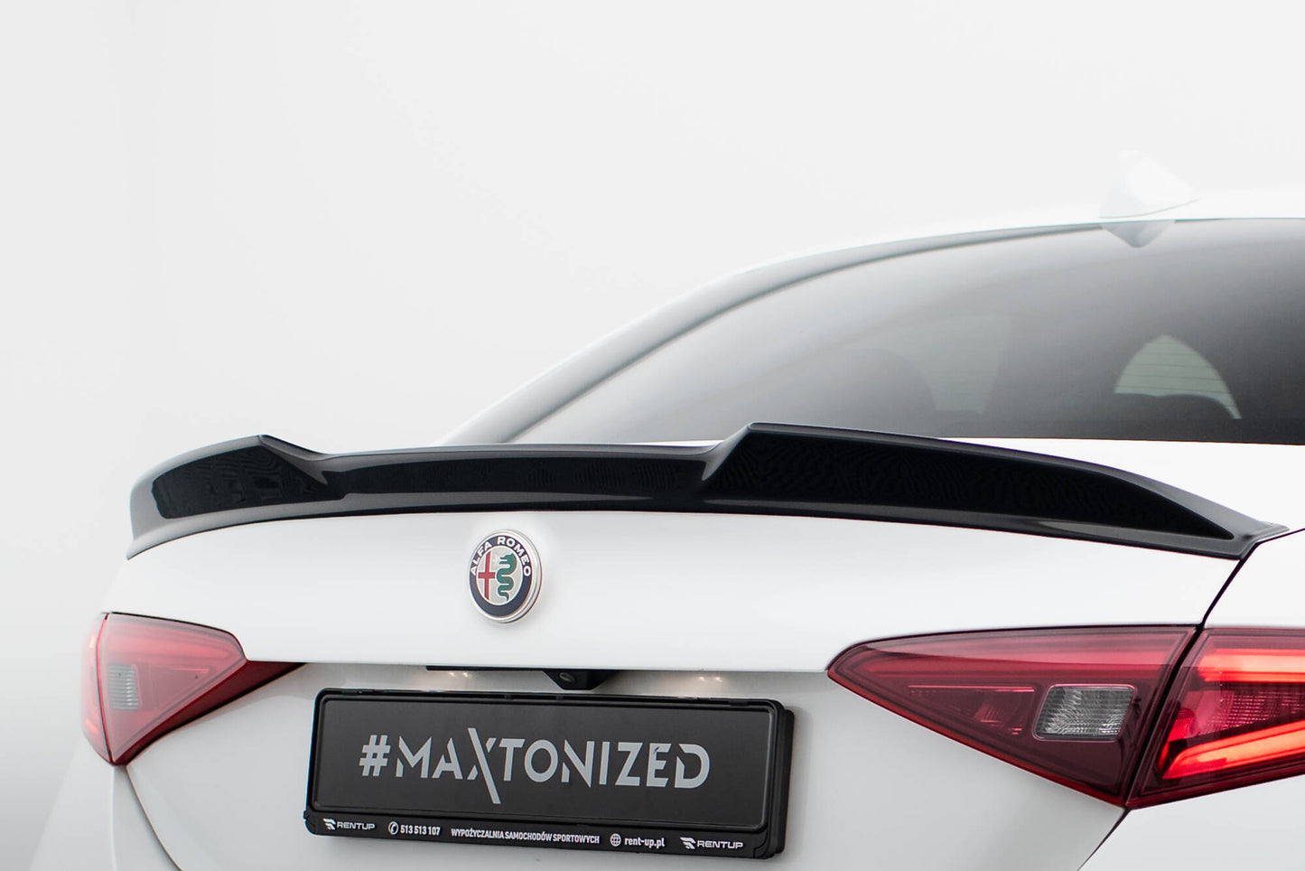 Maxton Spoiler CAP für 3D Alfa Romeo Giulia Quadrifoglio schwarz Hochglanz