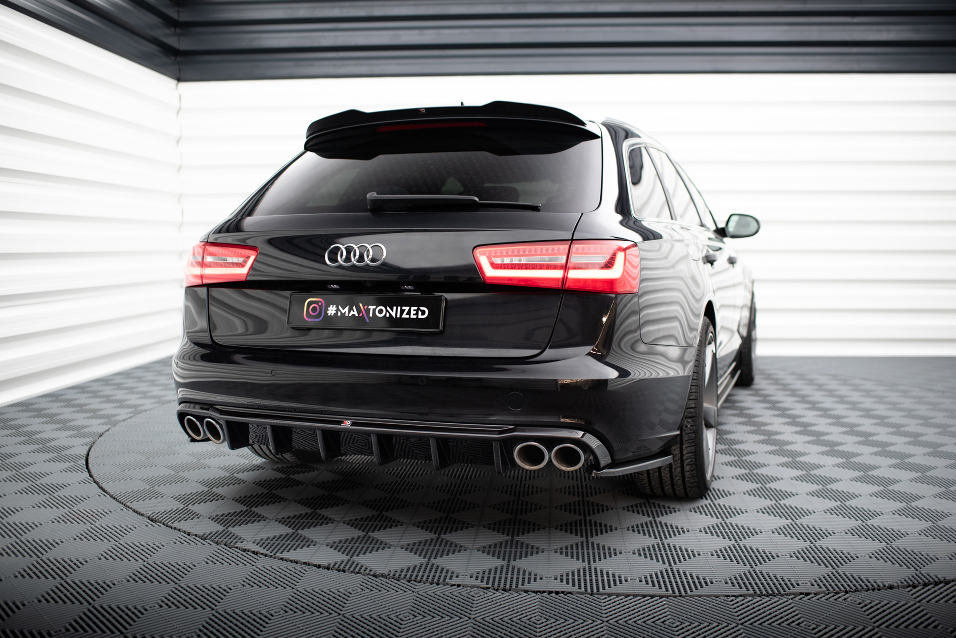 Maxton Diffusor Heck Ansatz für Audi A6 Avant C7 (Version mit Doppelauspuff auf beiden Seiten)