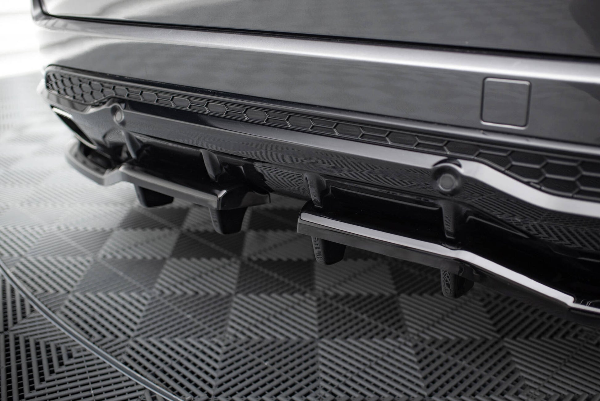 Maxton Mittlerer Diffusor Heck Ansatz DTM Look für Ford S-Max ST-Line Mk2 schwarz Hochglanz