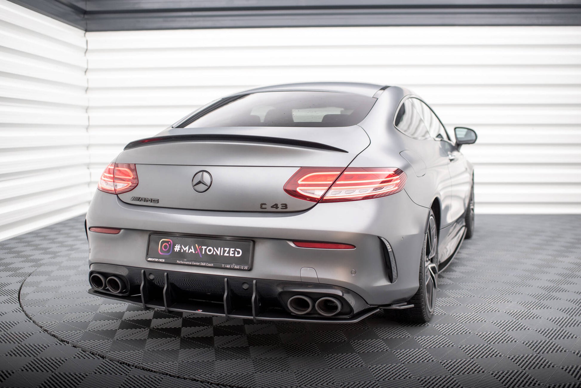 Maxton Street Pro Heckschürze für Mercedes-AMG C43 Coupe C205 Facelift